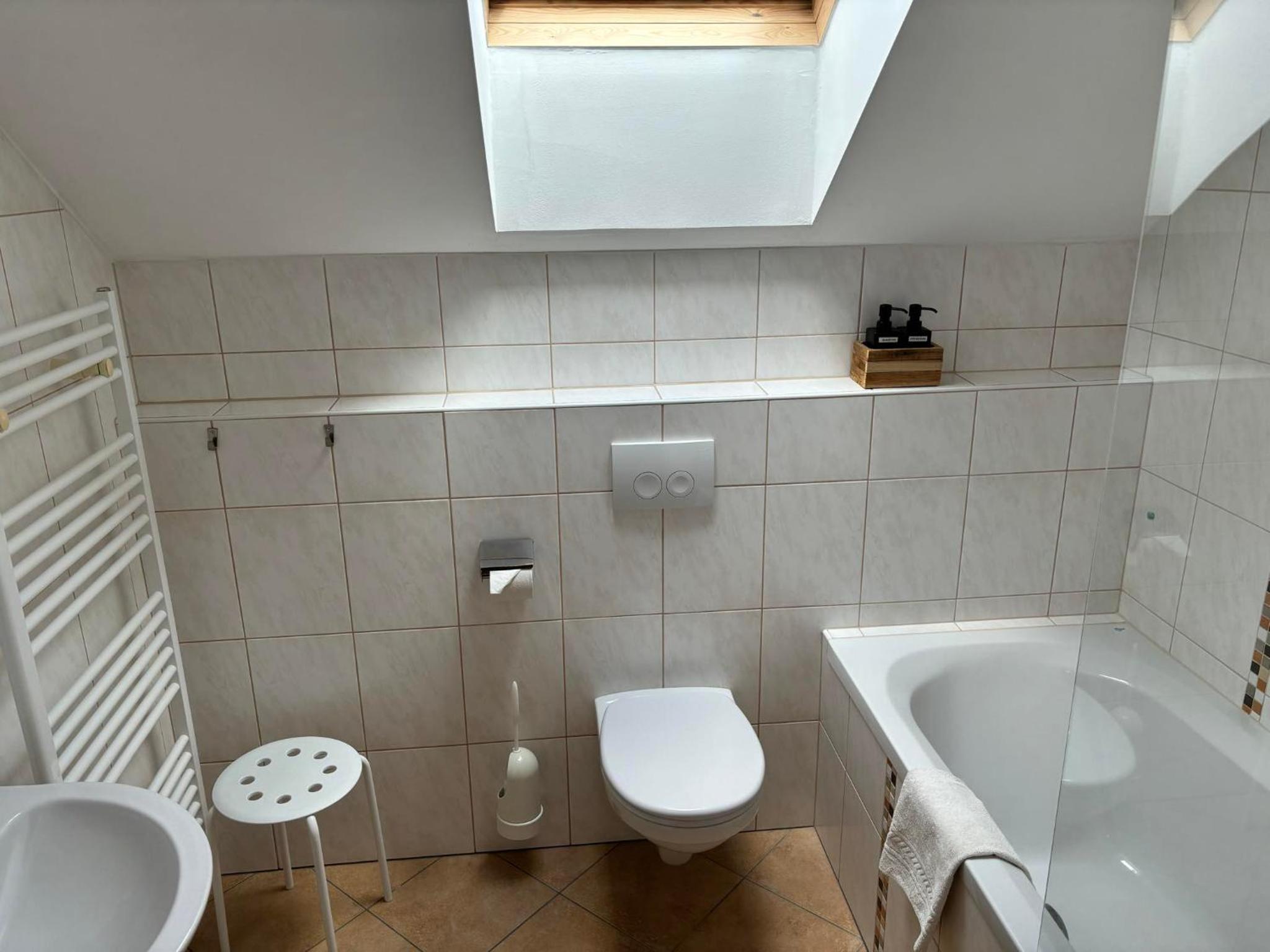 Two-Bedroom Apartment with Balcony photo 3