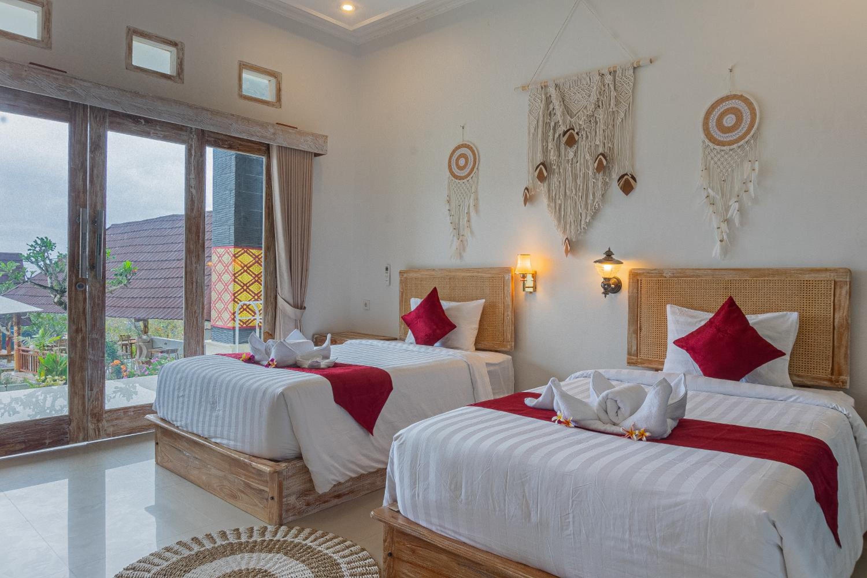 Deluxe Twin Room with Sea View photo 1