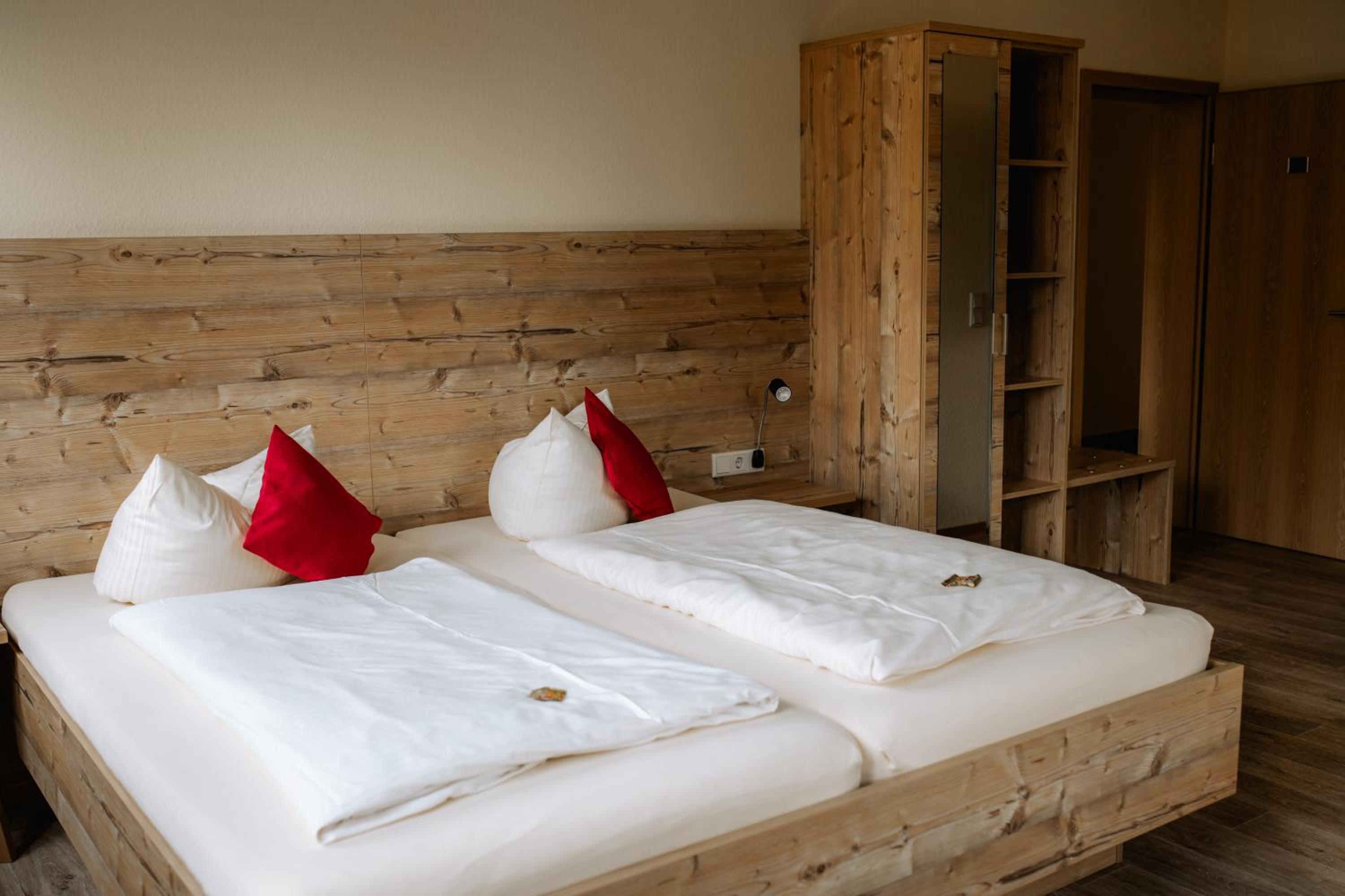 Superior Quadruple Room - Photo 3