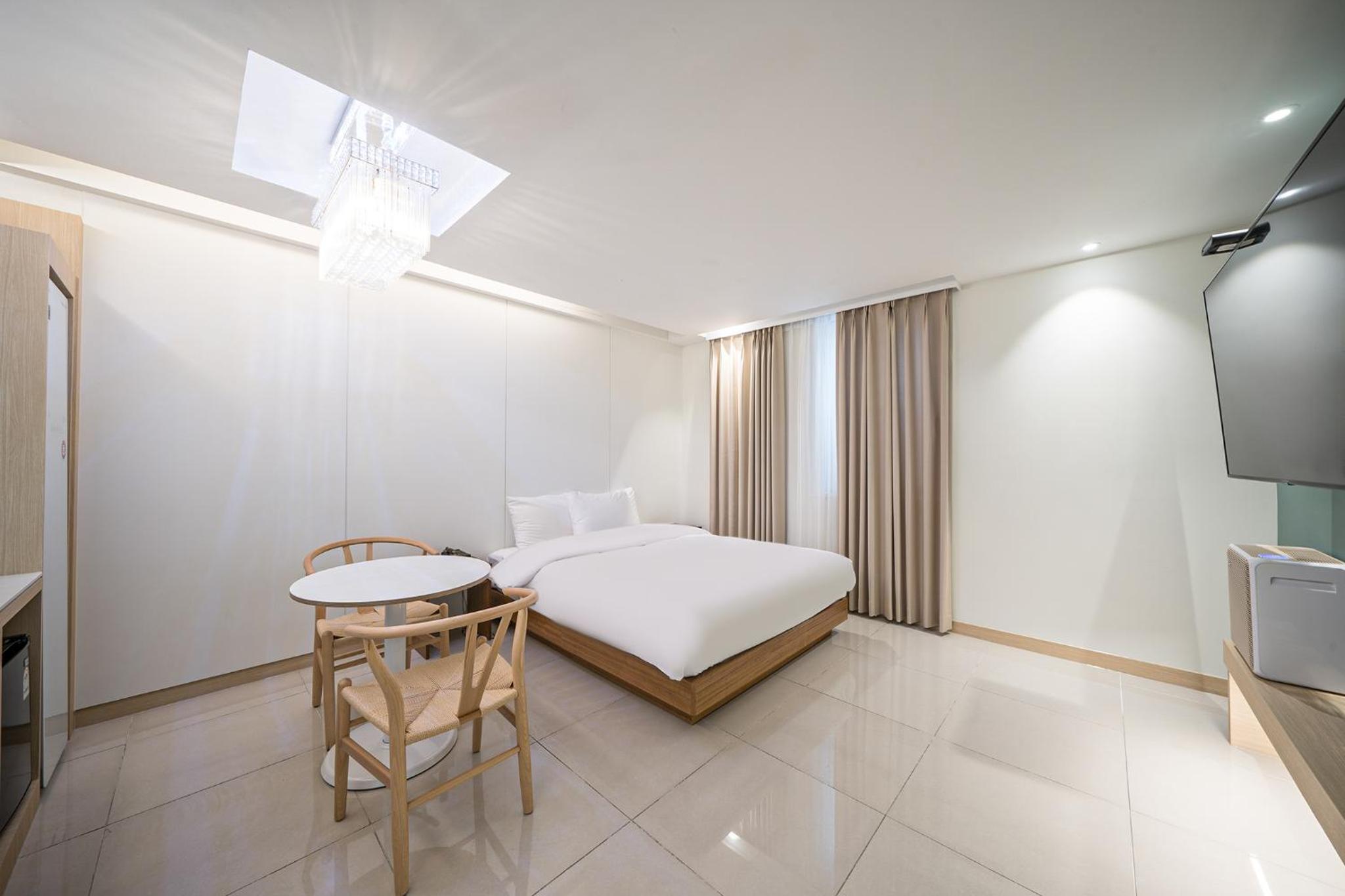 Deluxe Double Room - Photo 6