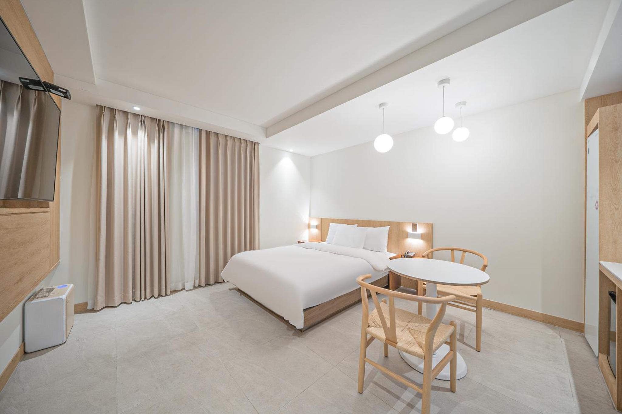 Deluxe Double Room - Photo 7