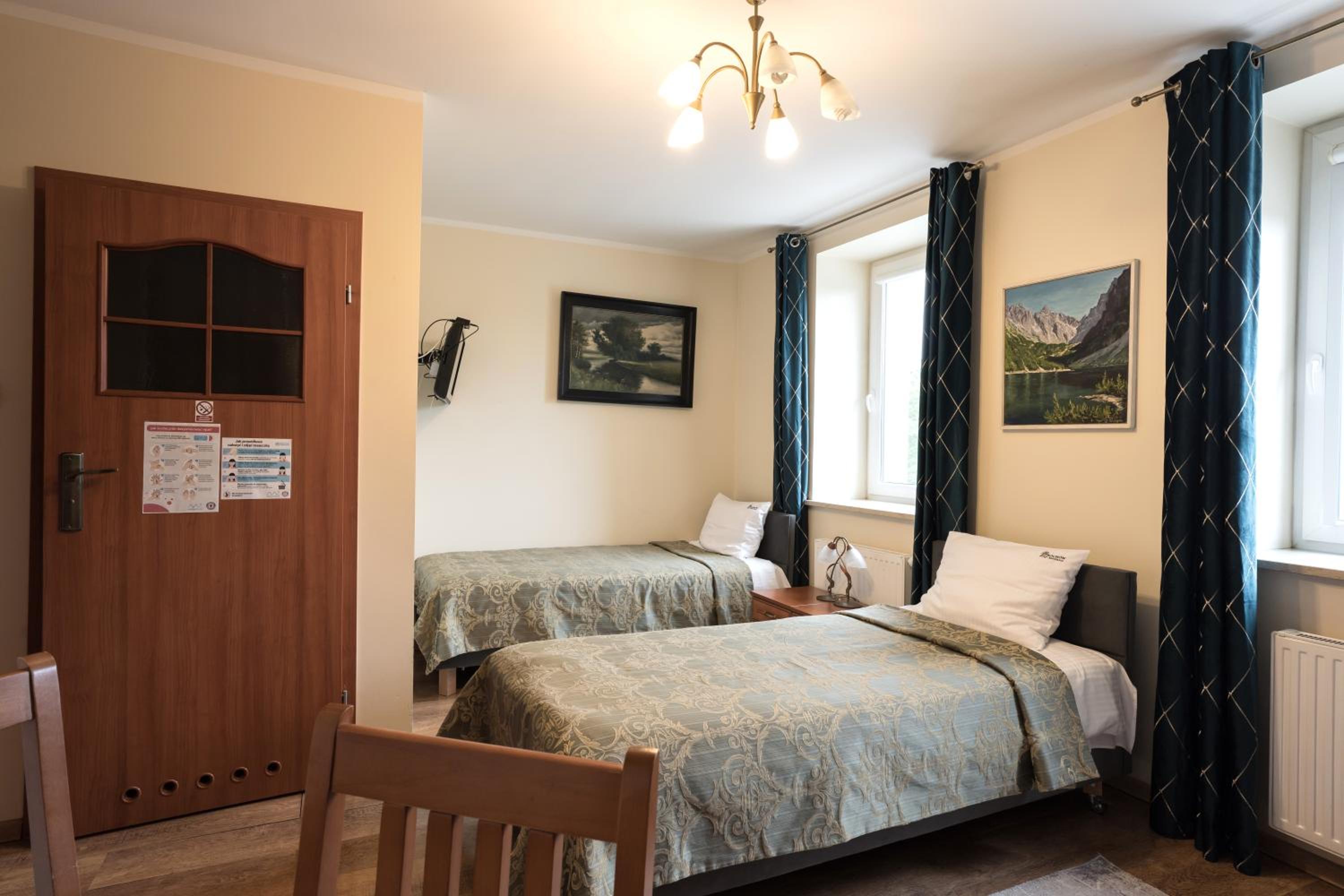 Triple Room - Photo 2