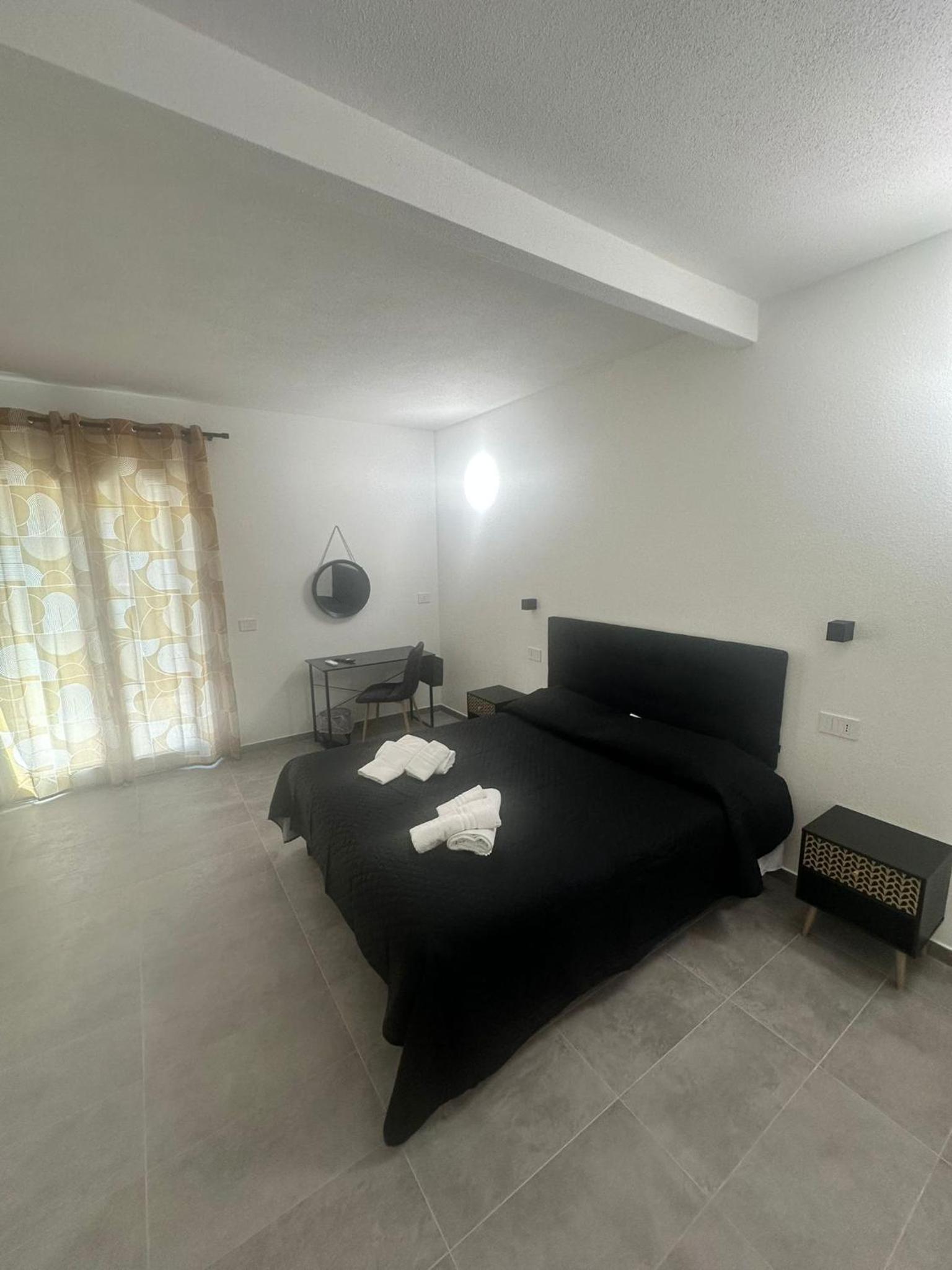 Deluxe Double Room - Photo 5