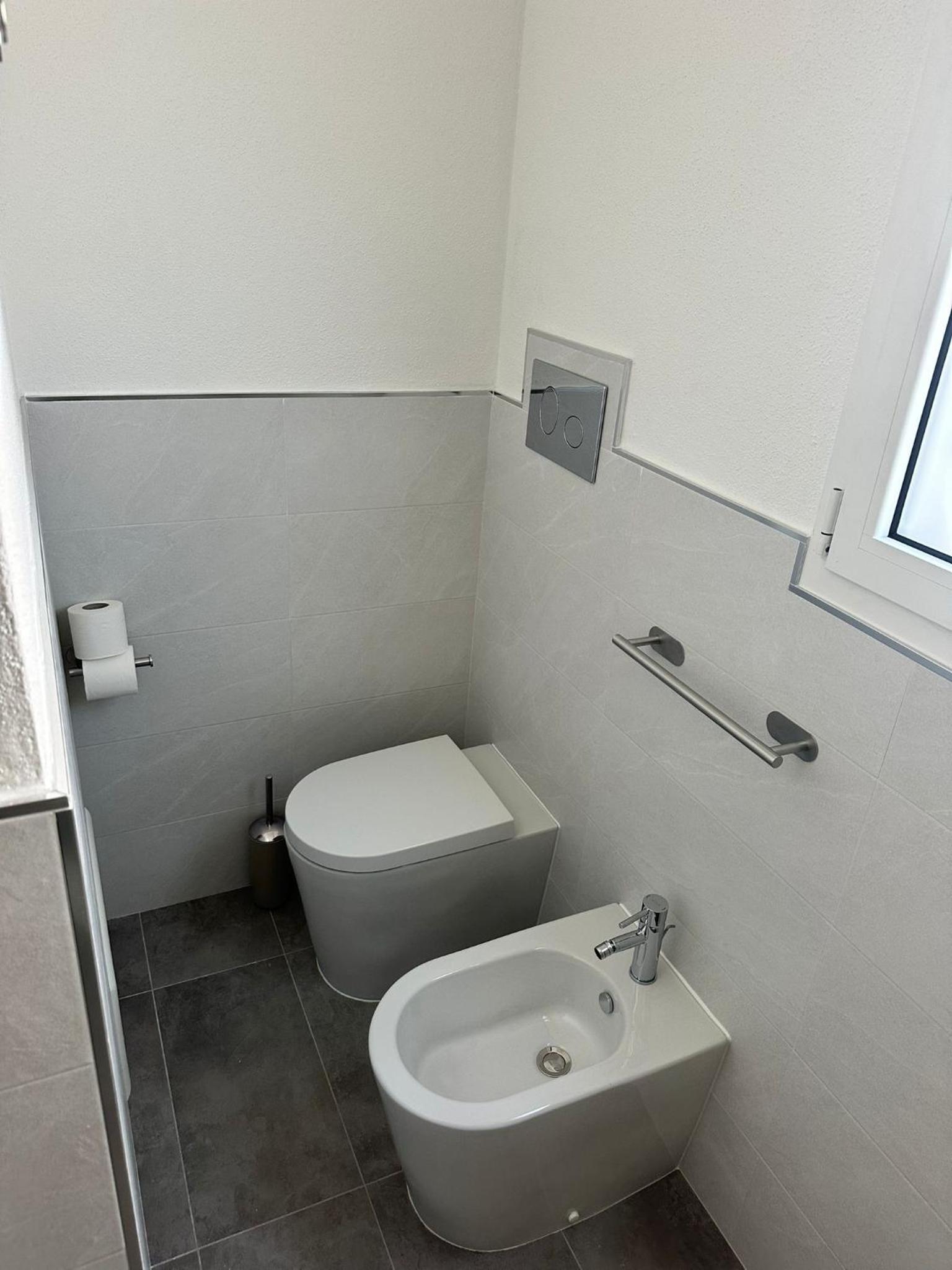 Deluxe Double Room - Photo 8