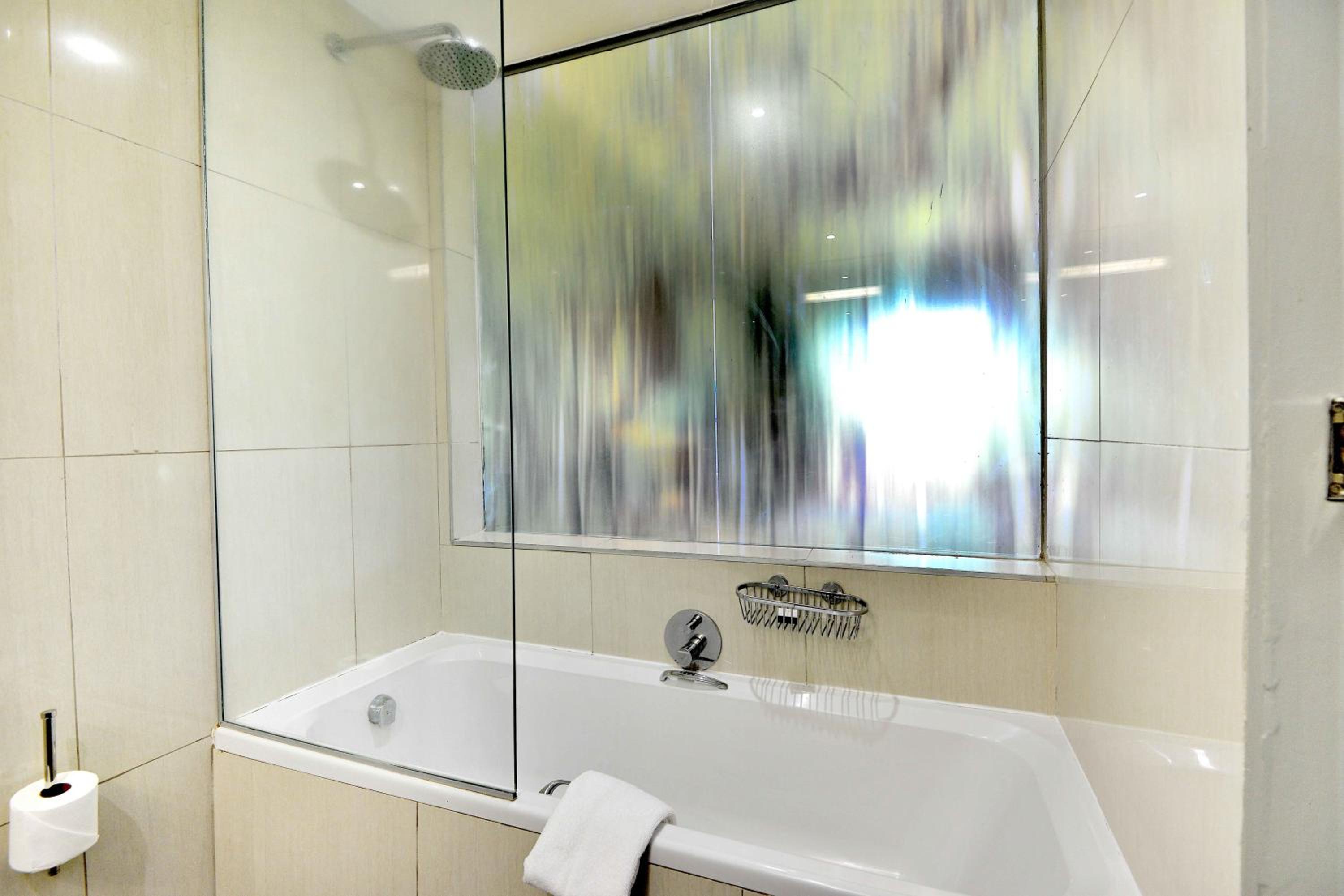 Deluxe Twin Room photo 3