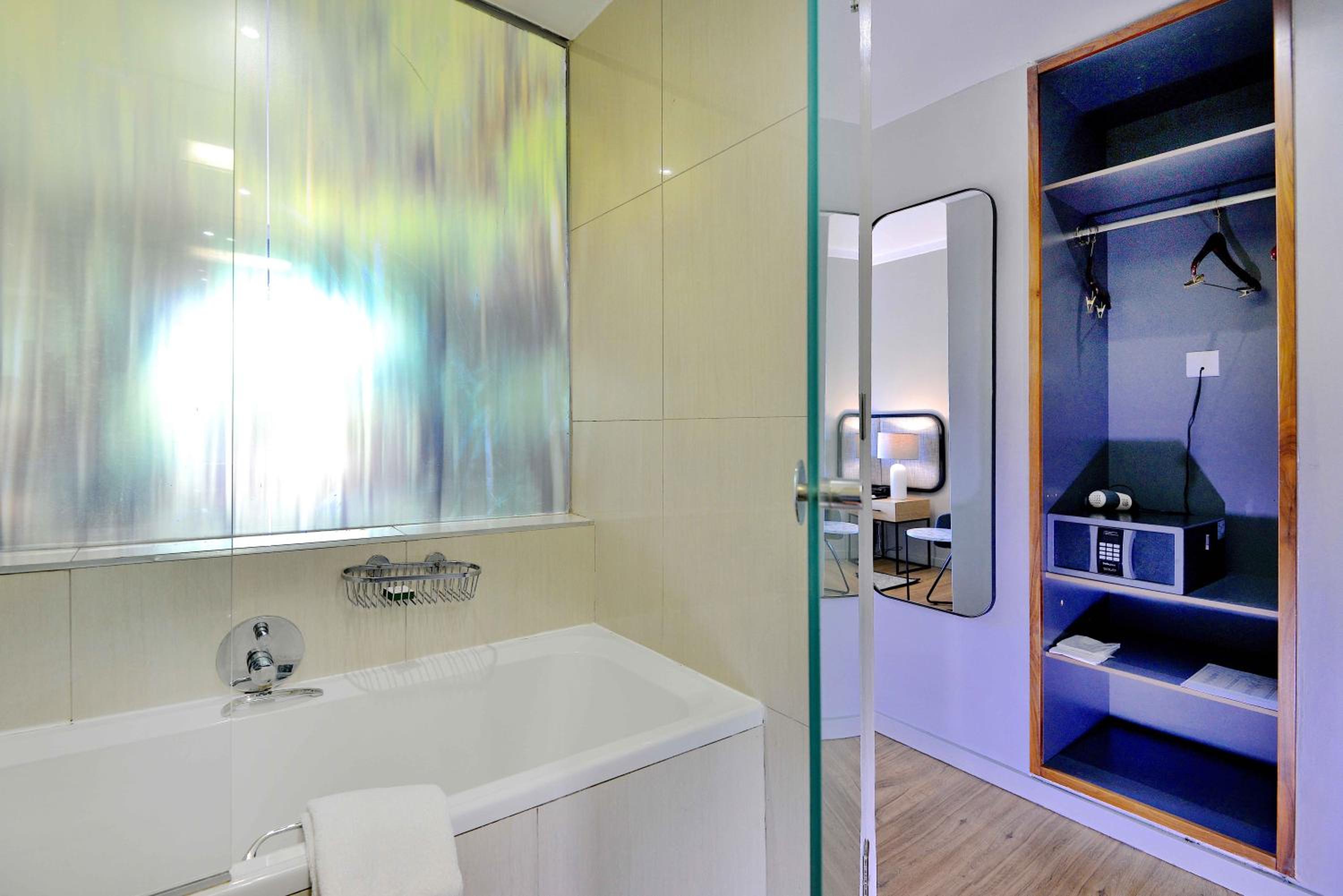 Deluxe Twin Room photo 1