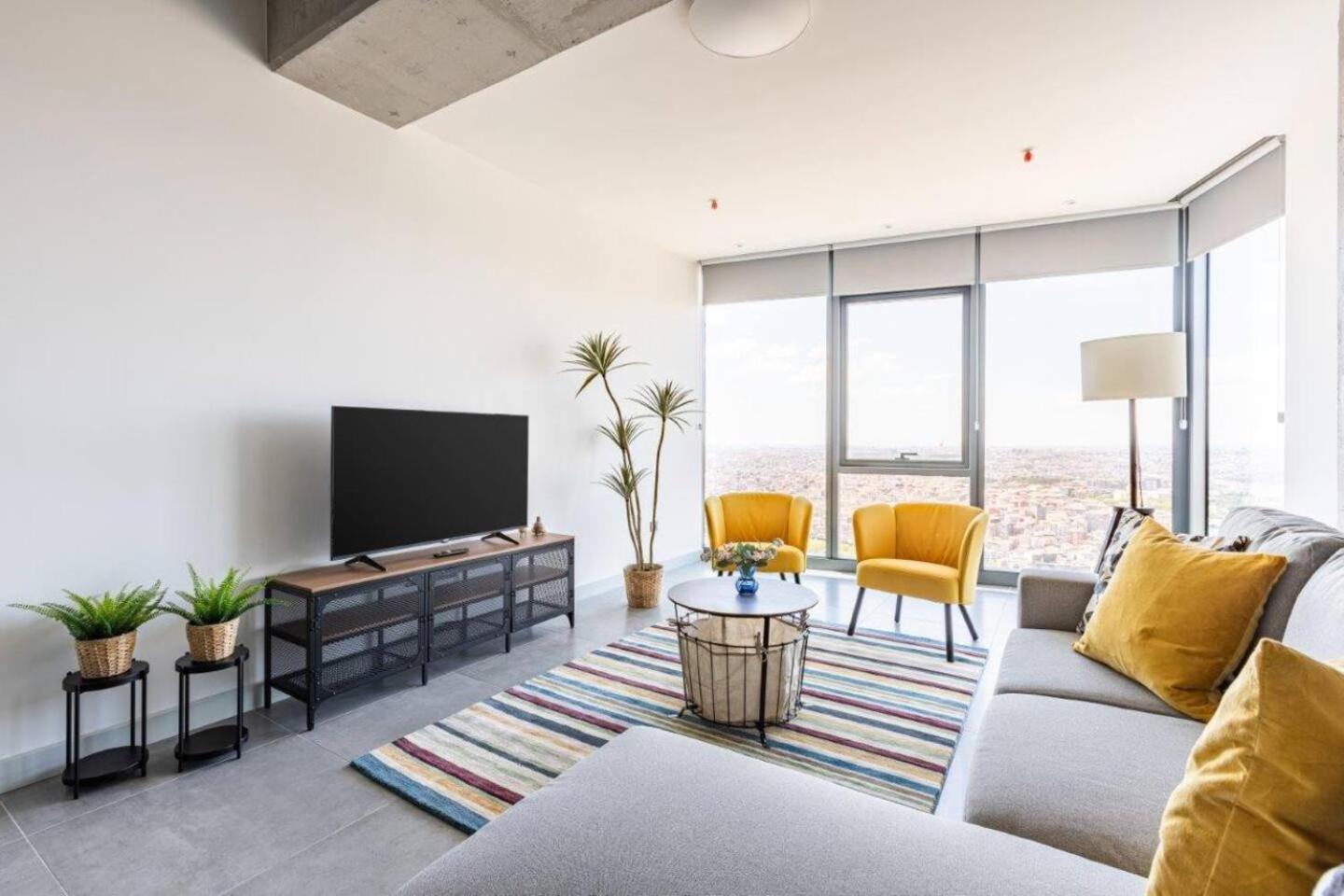 Apartment with Sea View photo 1