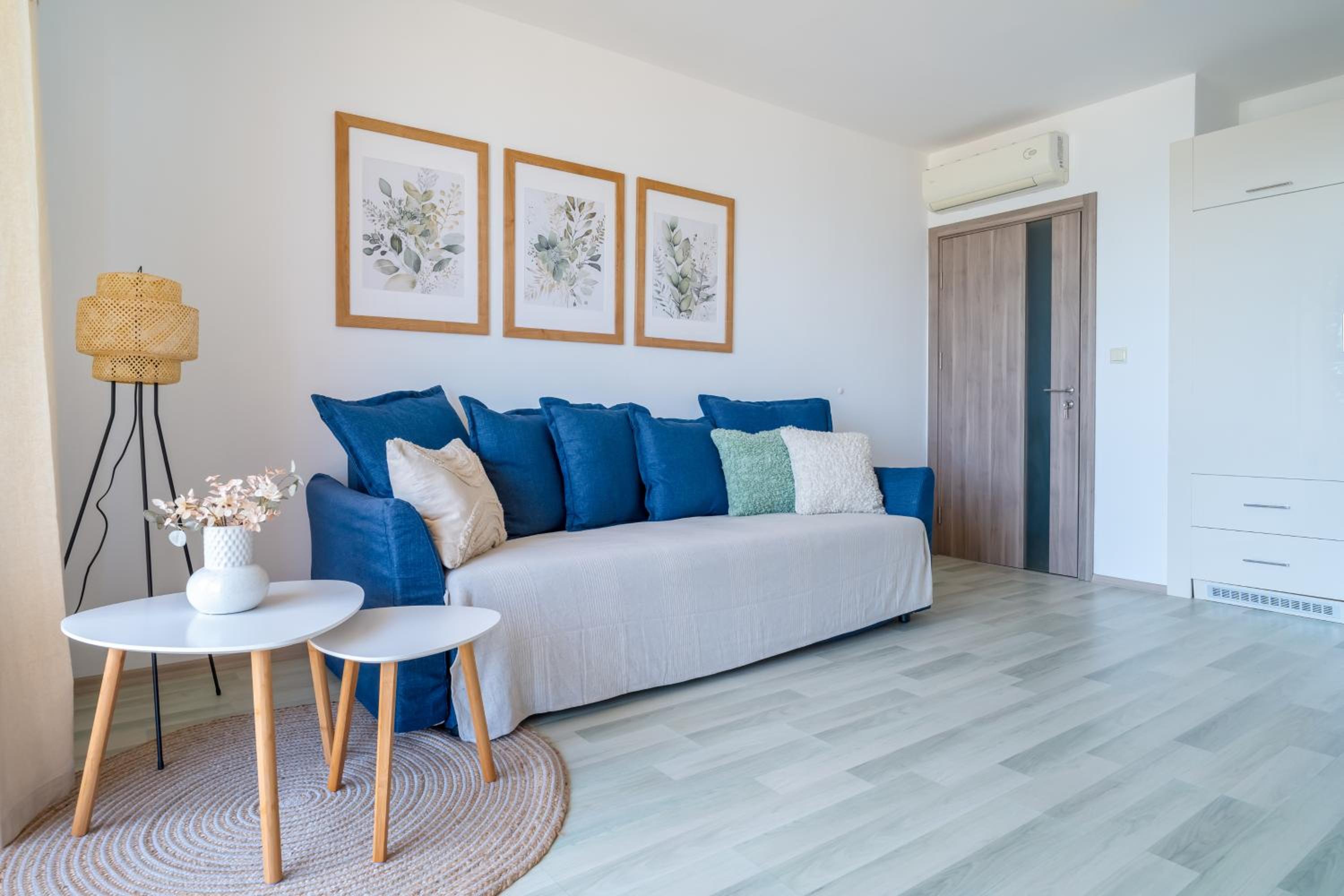One-Bedroom Apartment - Photo 18