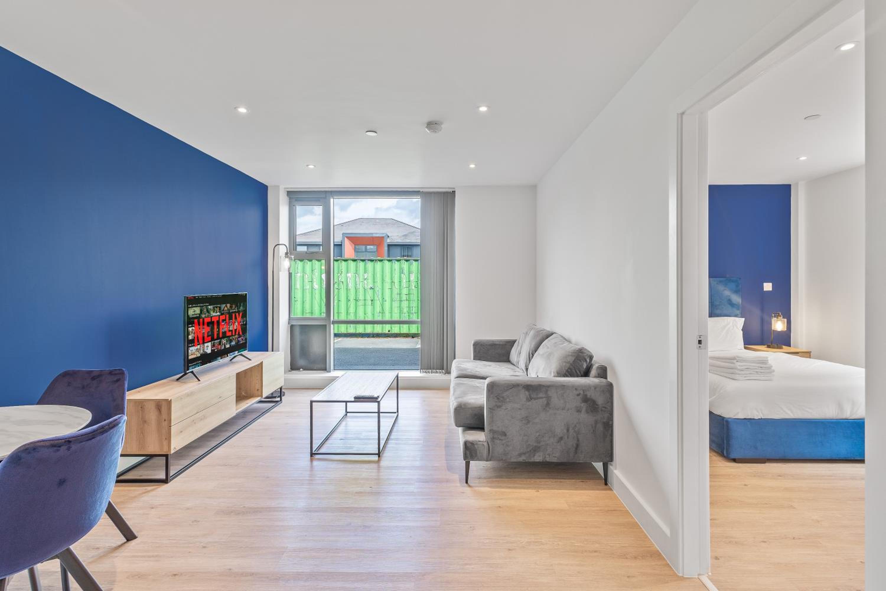 One-Bedroom Apartment