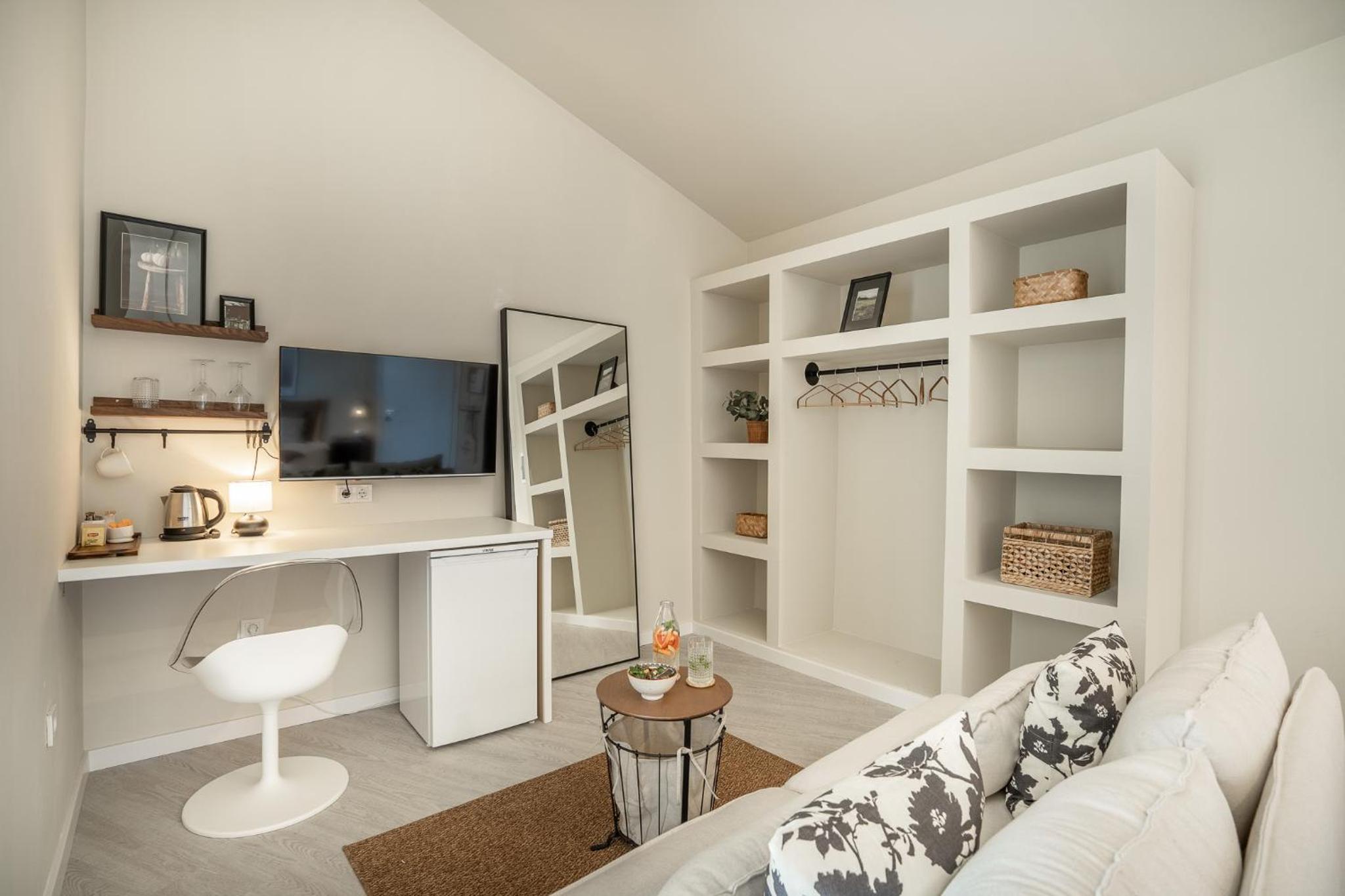 King Suite with Sea View - Photo 5