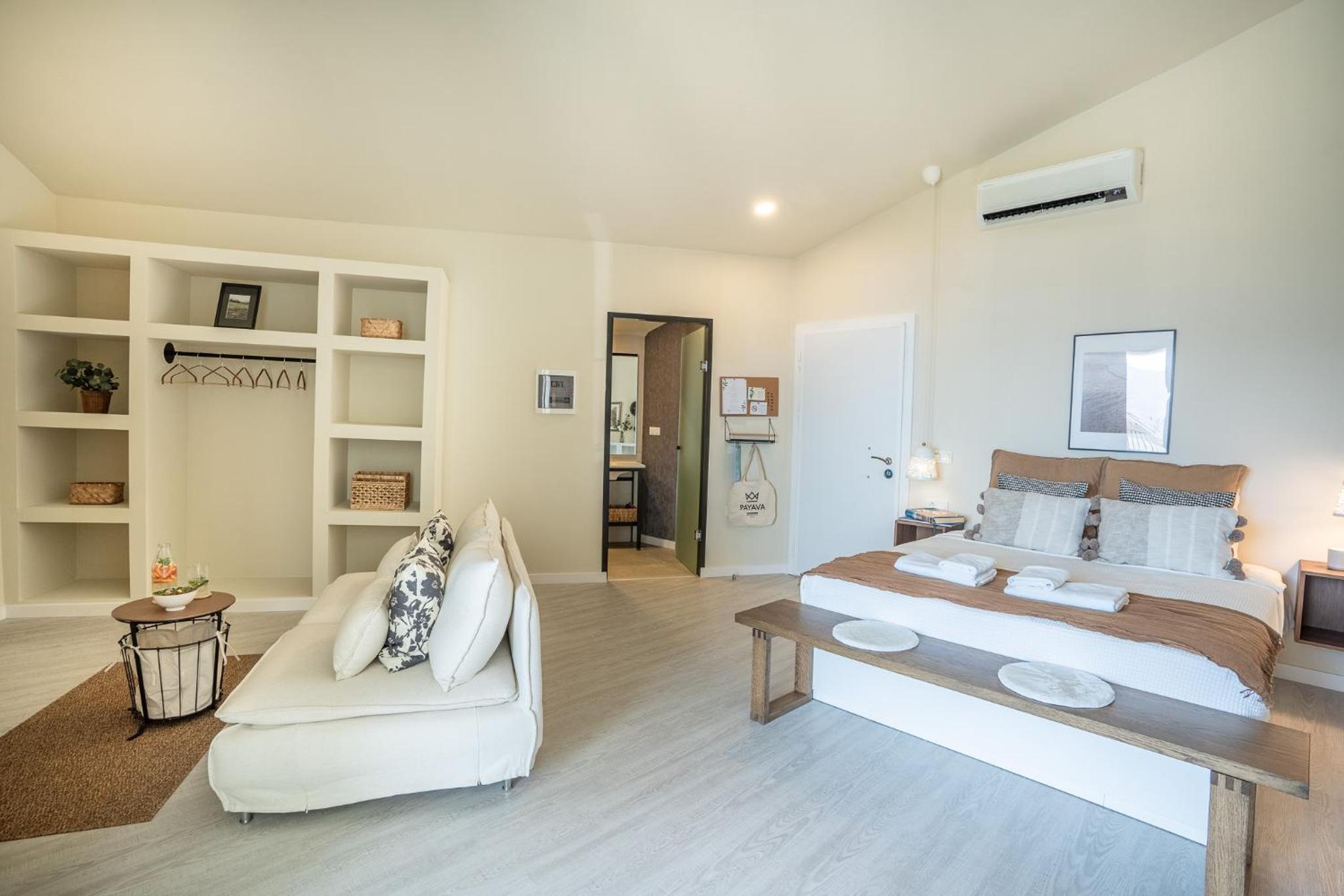 King Suite with Sea View - Photo 6