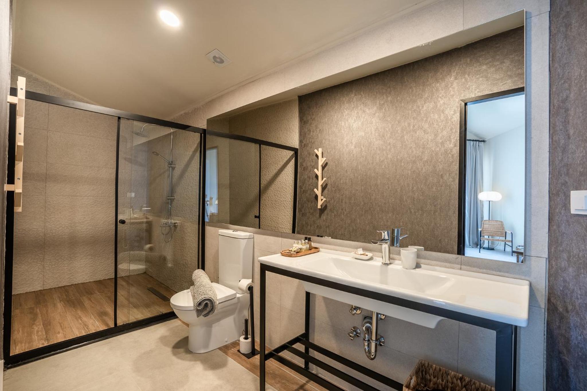 King Suite with Sea View - Photo 2