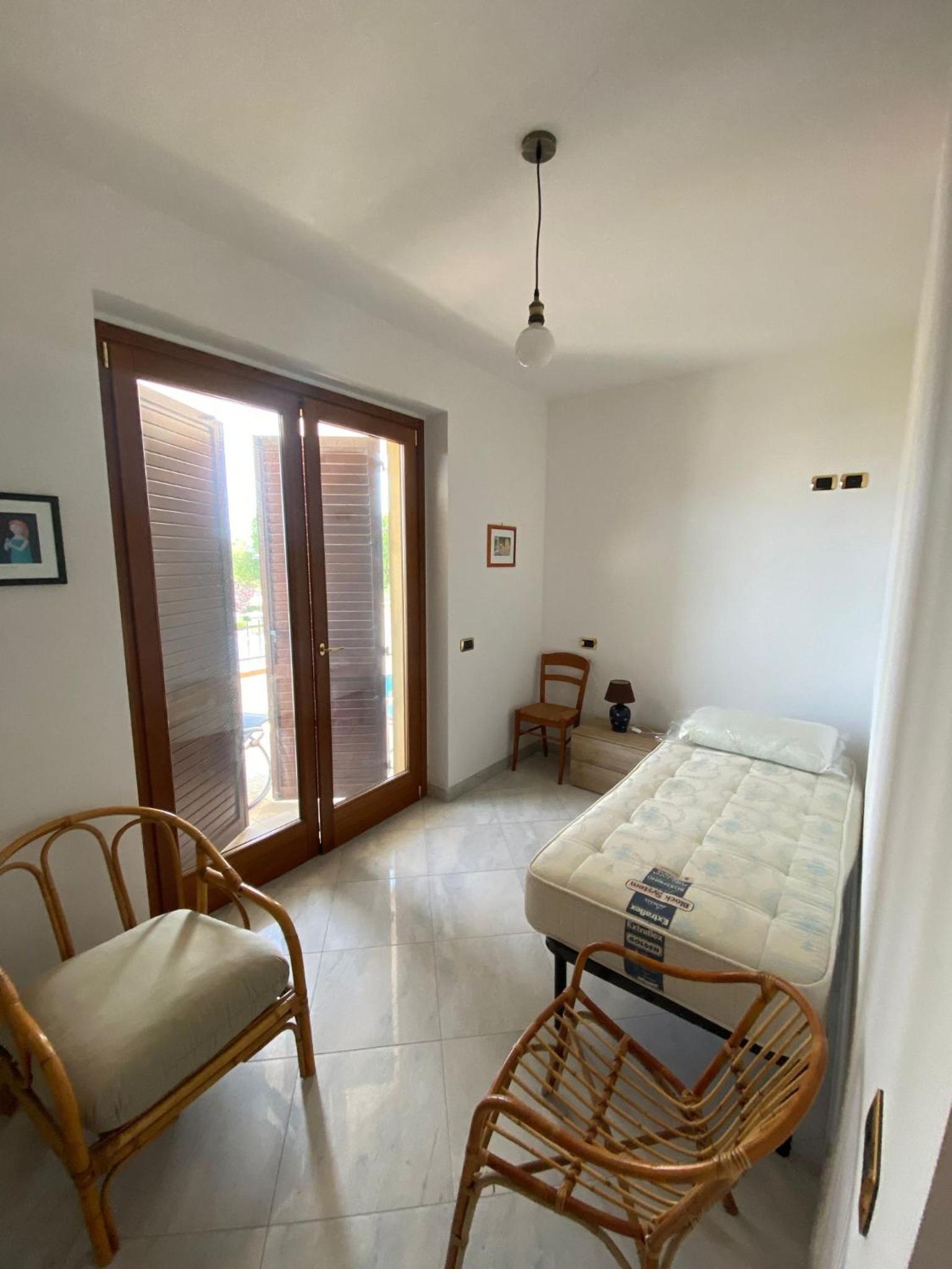 Three-Bedroom Deluxe Apartment