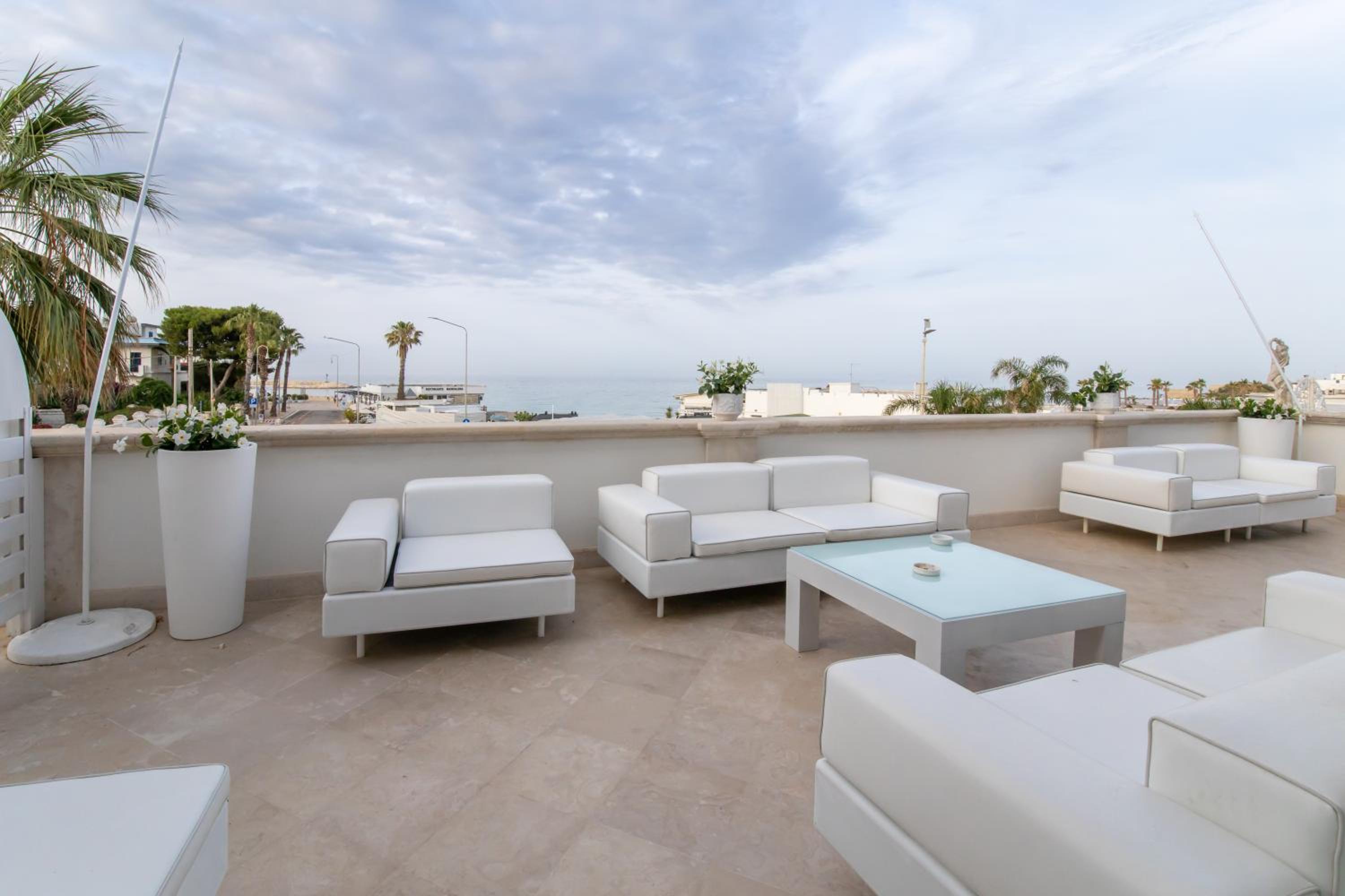 King Suite with Sea View
