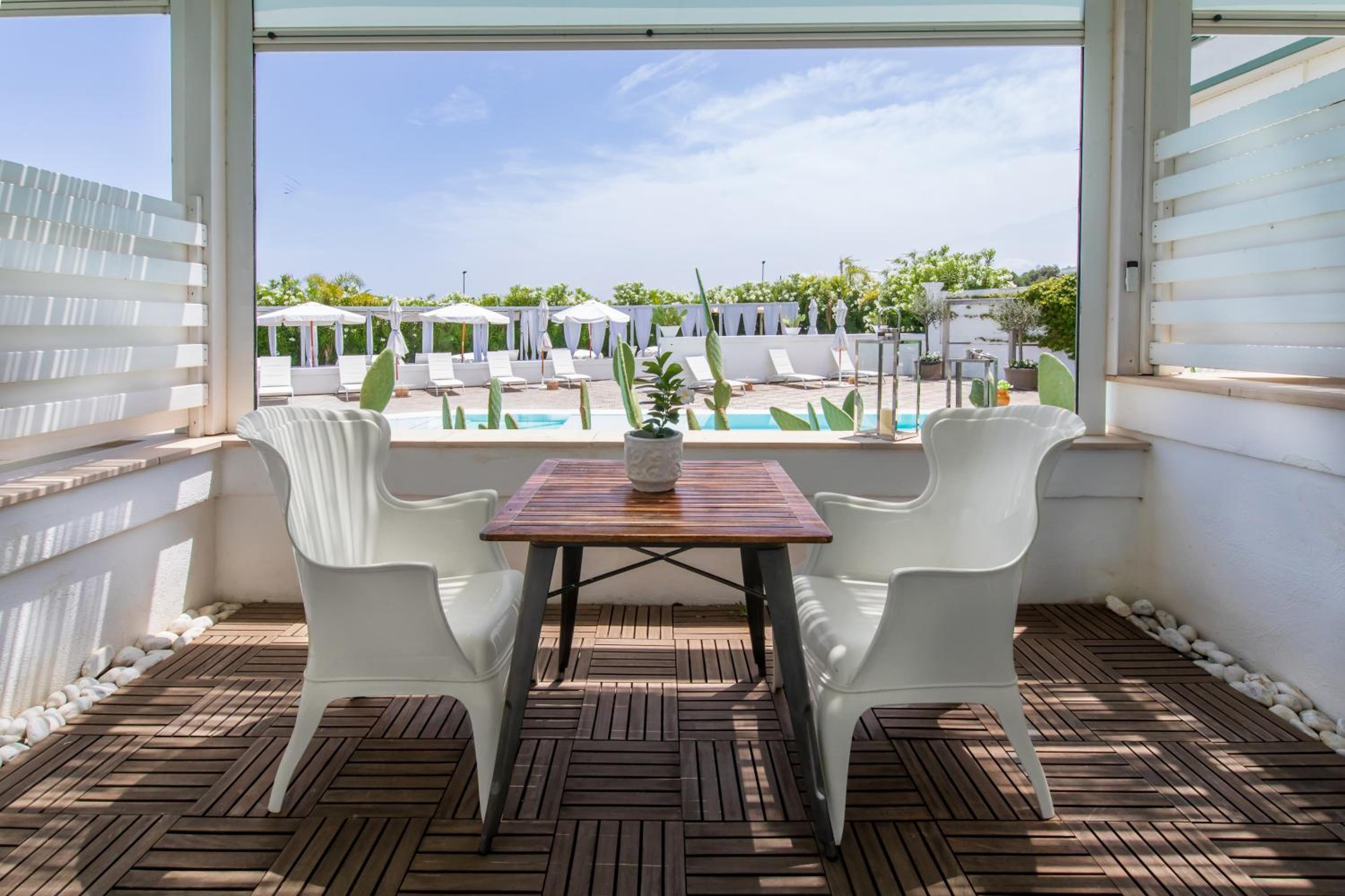 Suite with Pool View