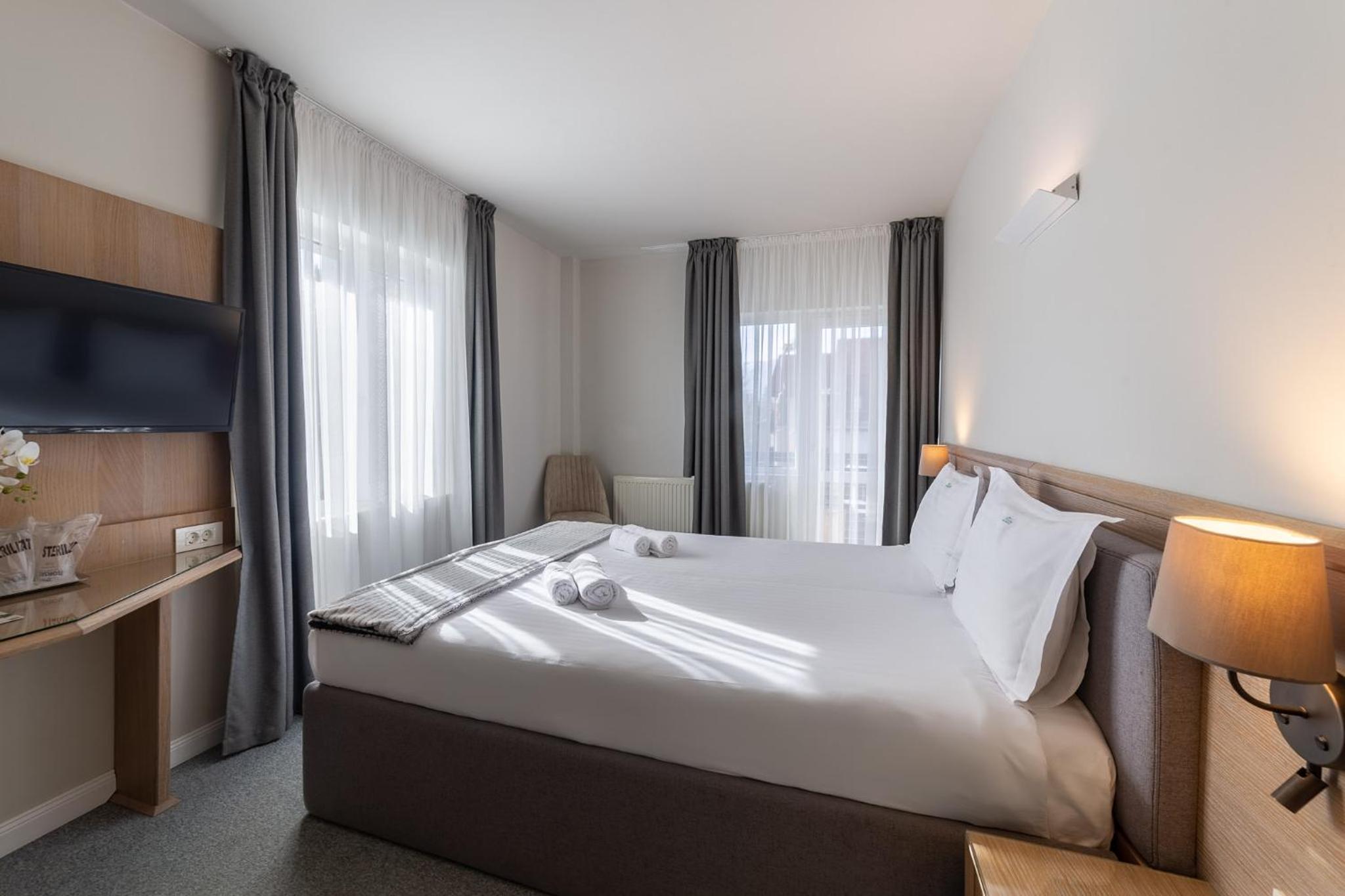 Economy Double Room with Balcony - Eden 3
