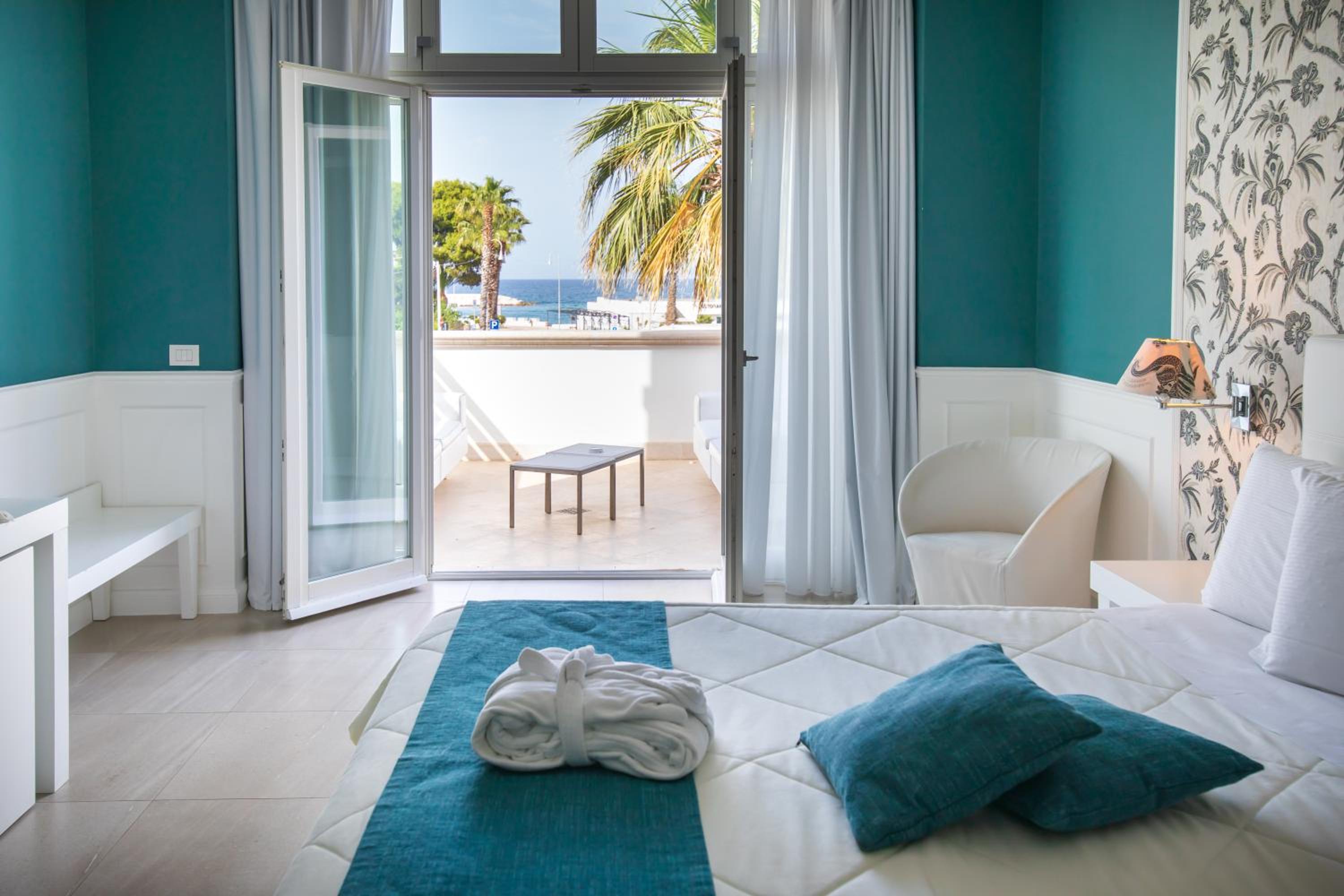 King Suite with Sea View