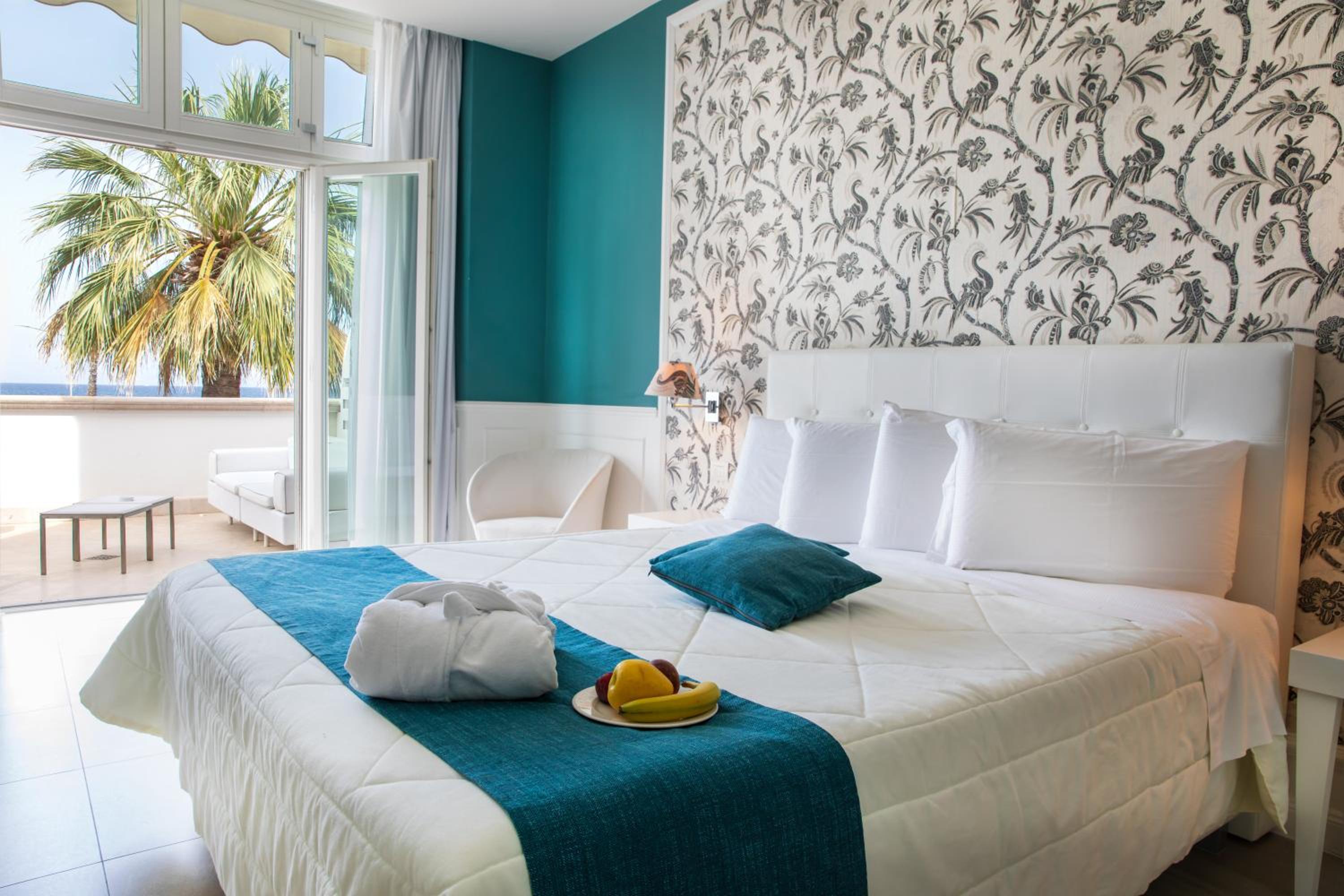 King Suite with Sea View