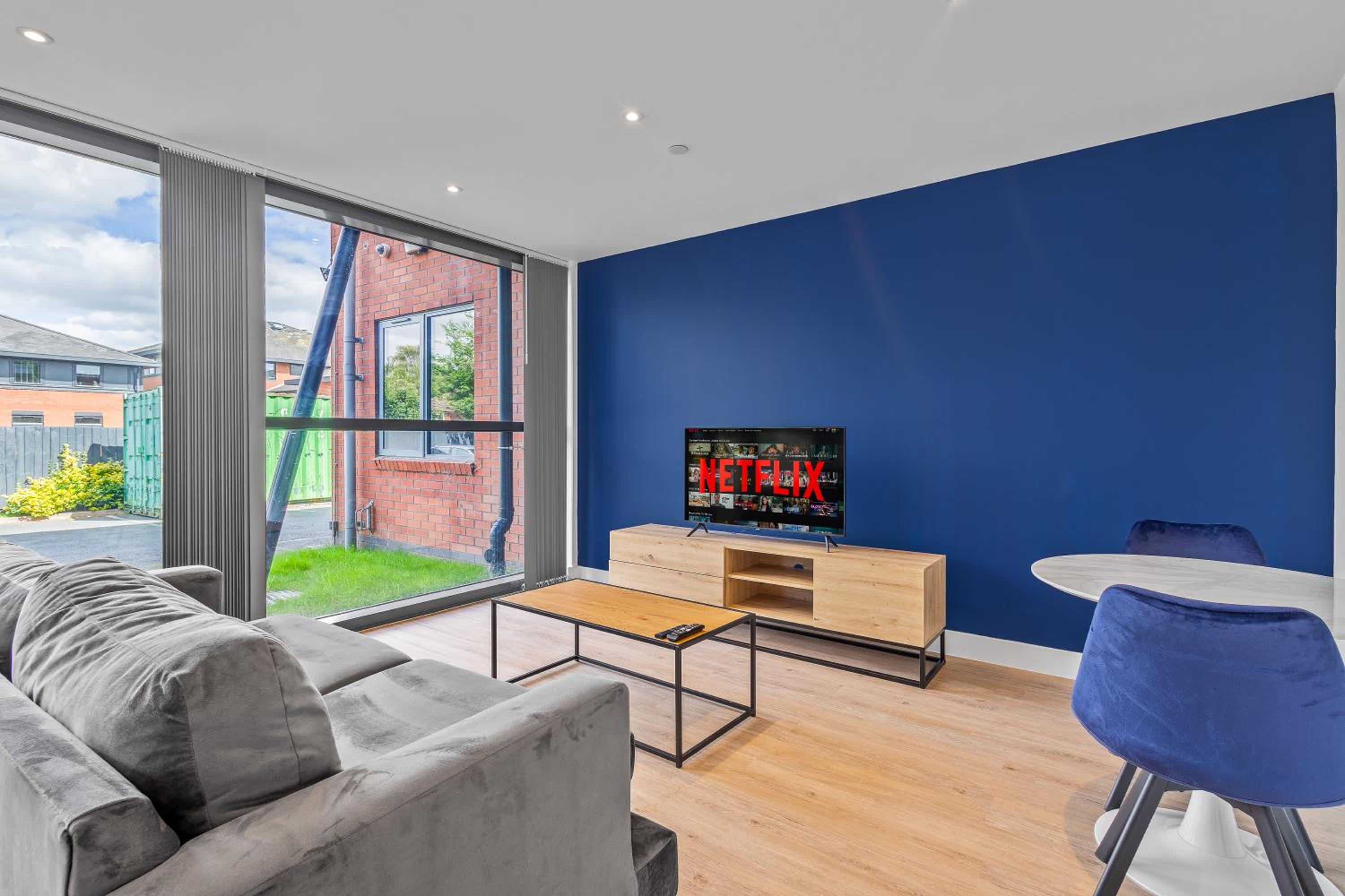 One-Bedroom Apartment