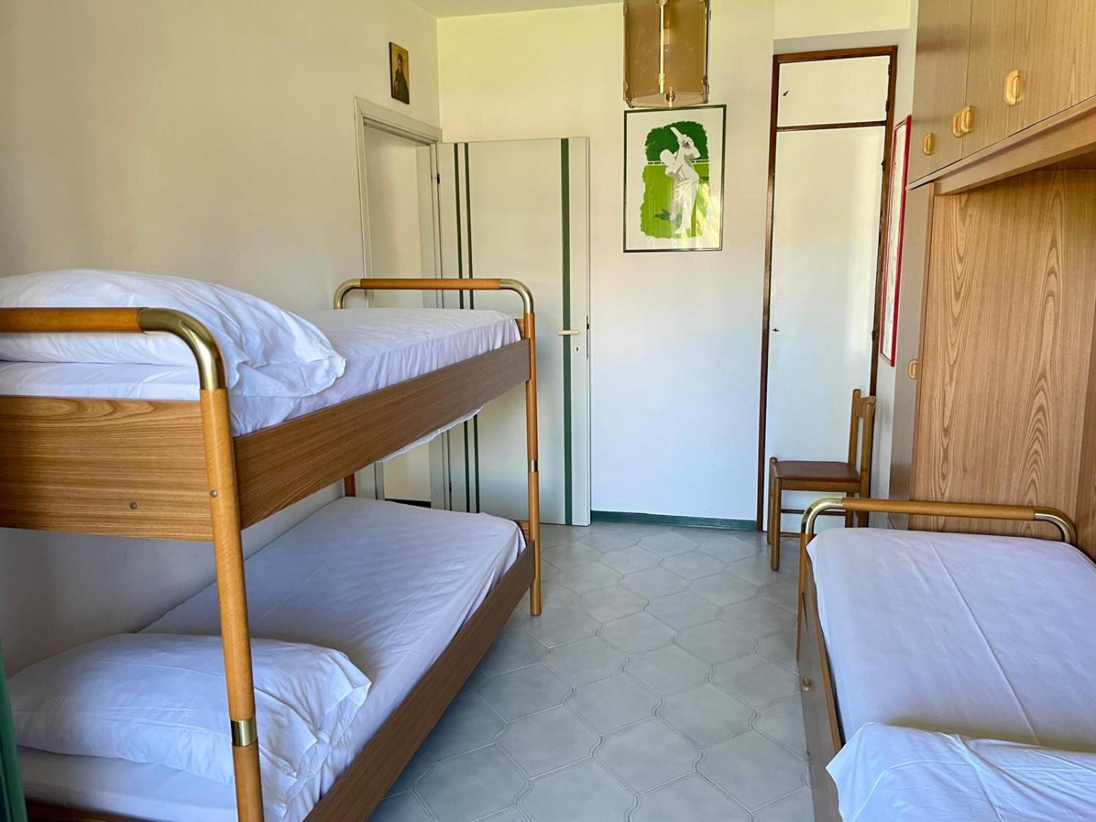 Two-Bedroom Apartment with Terrace and Sea View photo 3