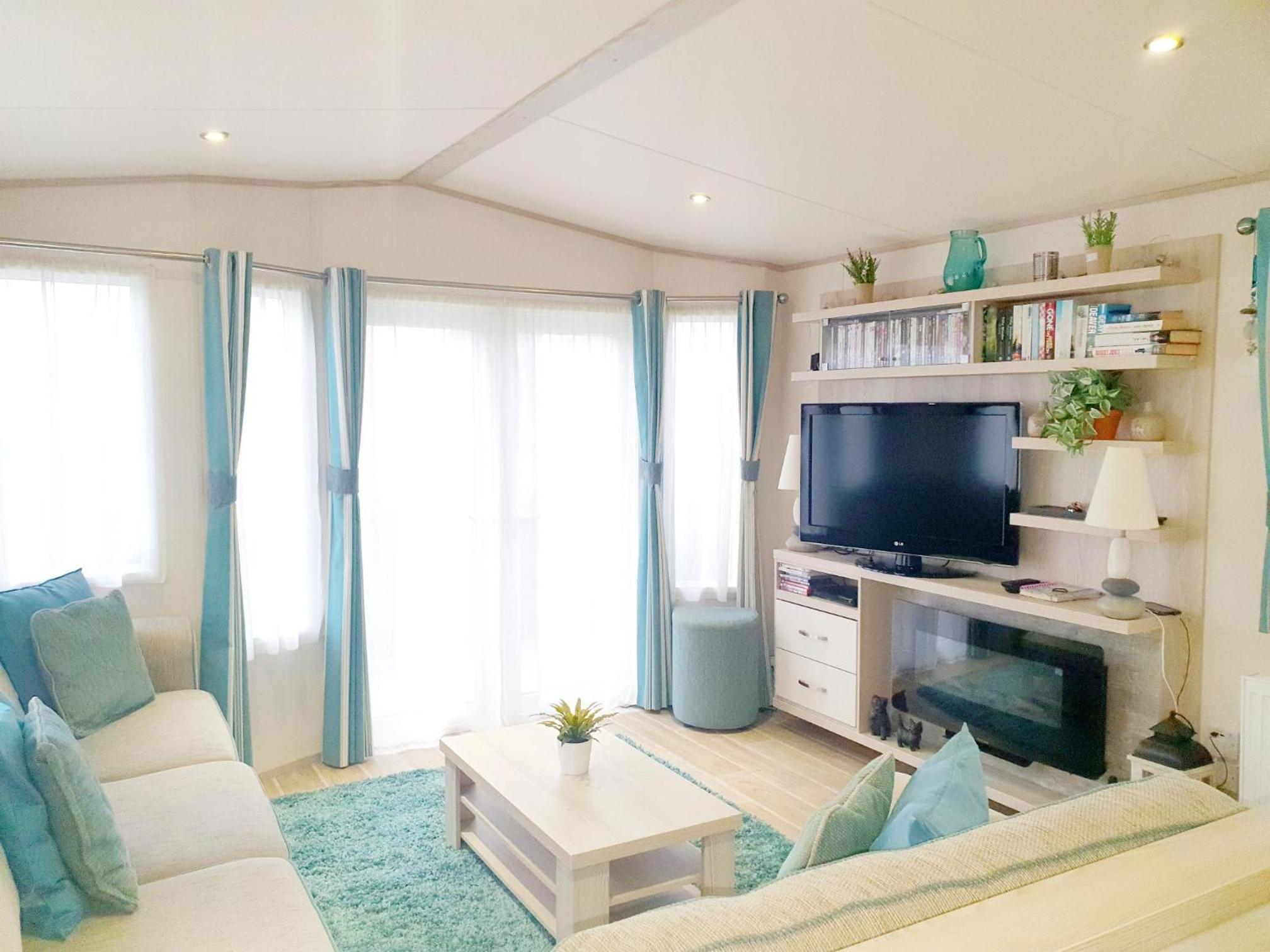 Two-Bedroom House photo 2
