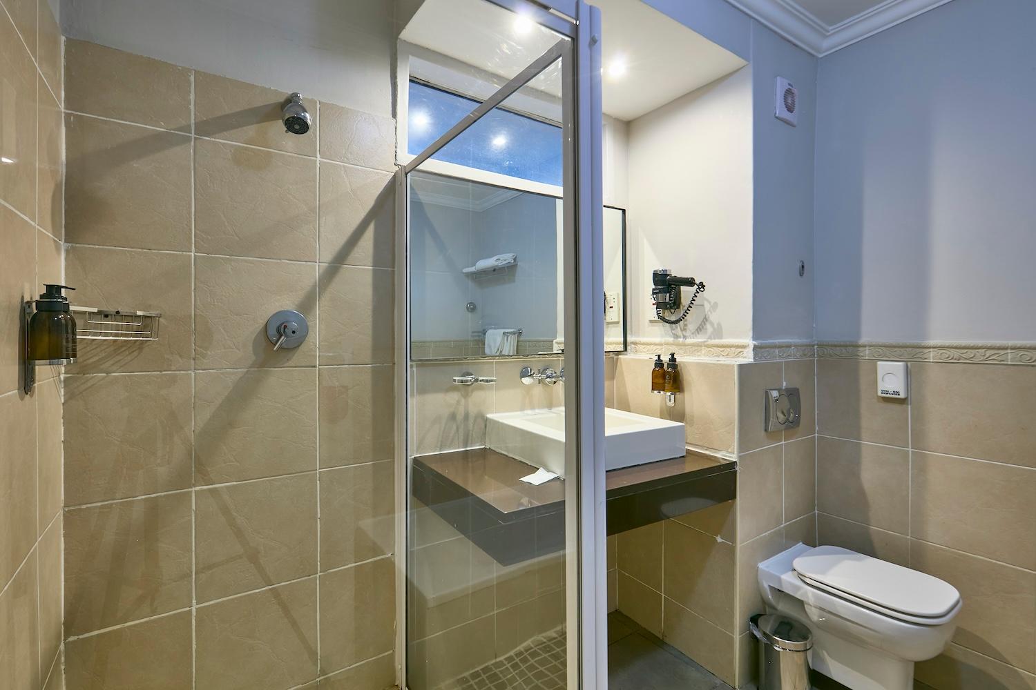 Standard Twin Room photo 3