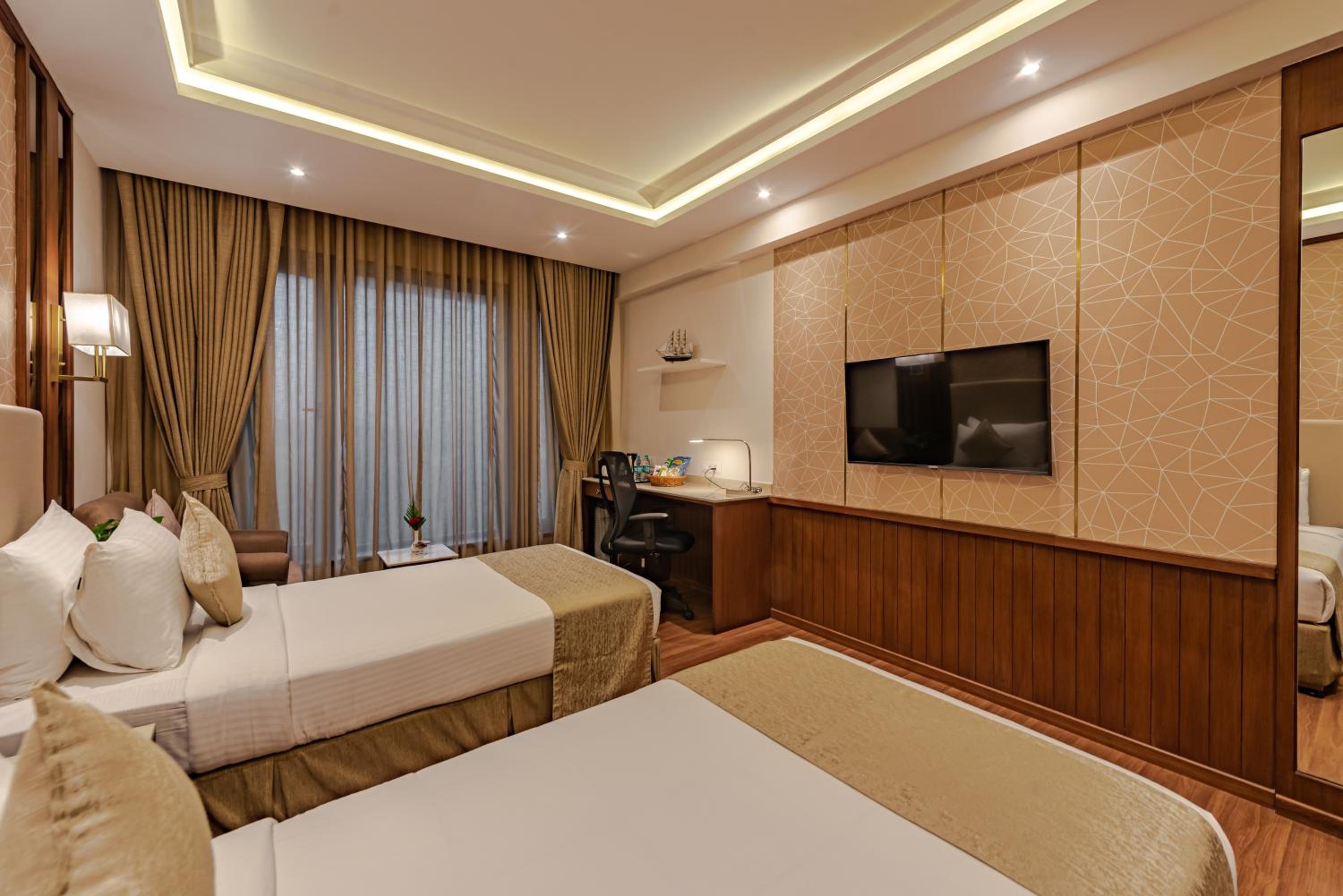 Executive Twin Room - Photo 7