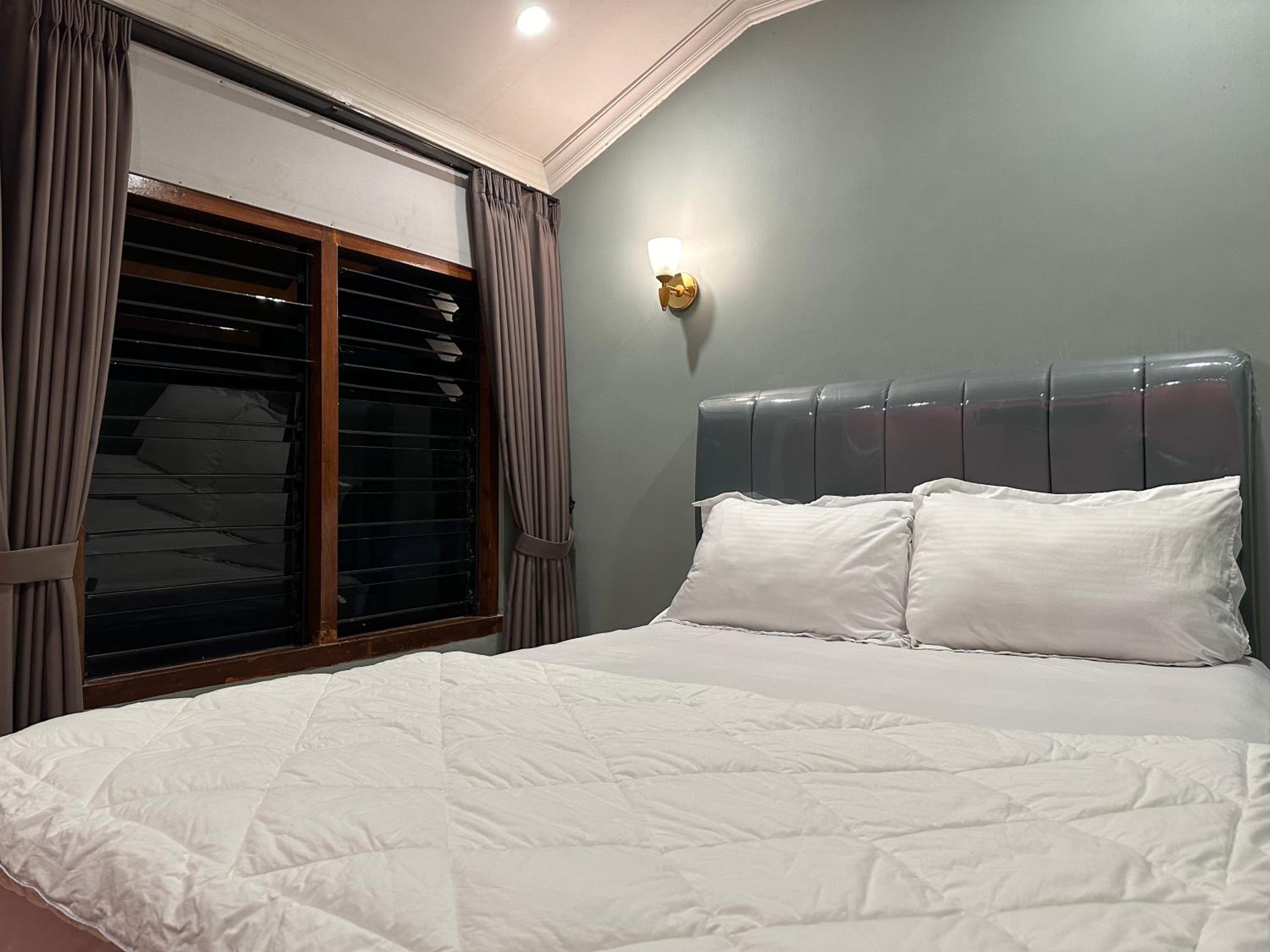 Double Room With Shared Bathroom photo 1