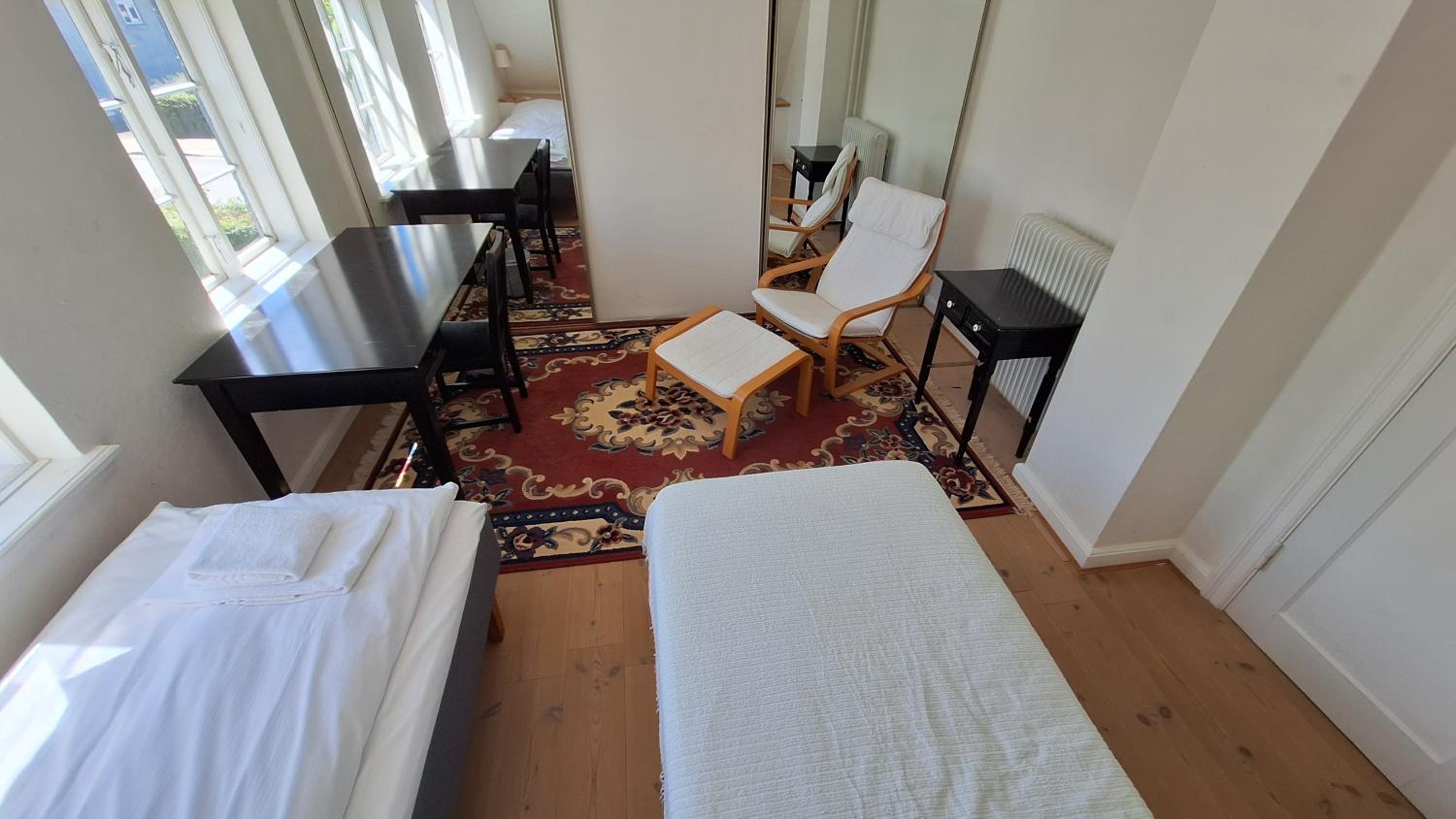Standard Queen Room photo 1