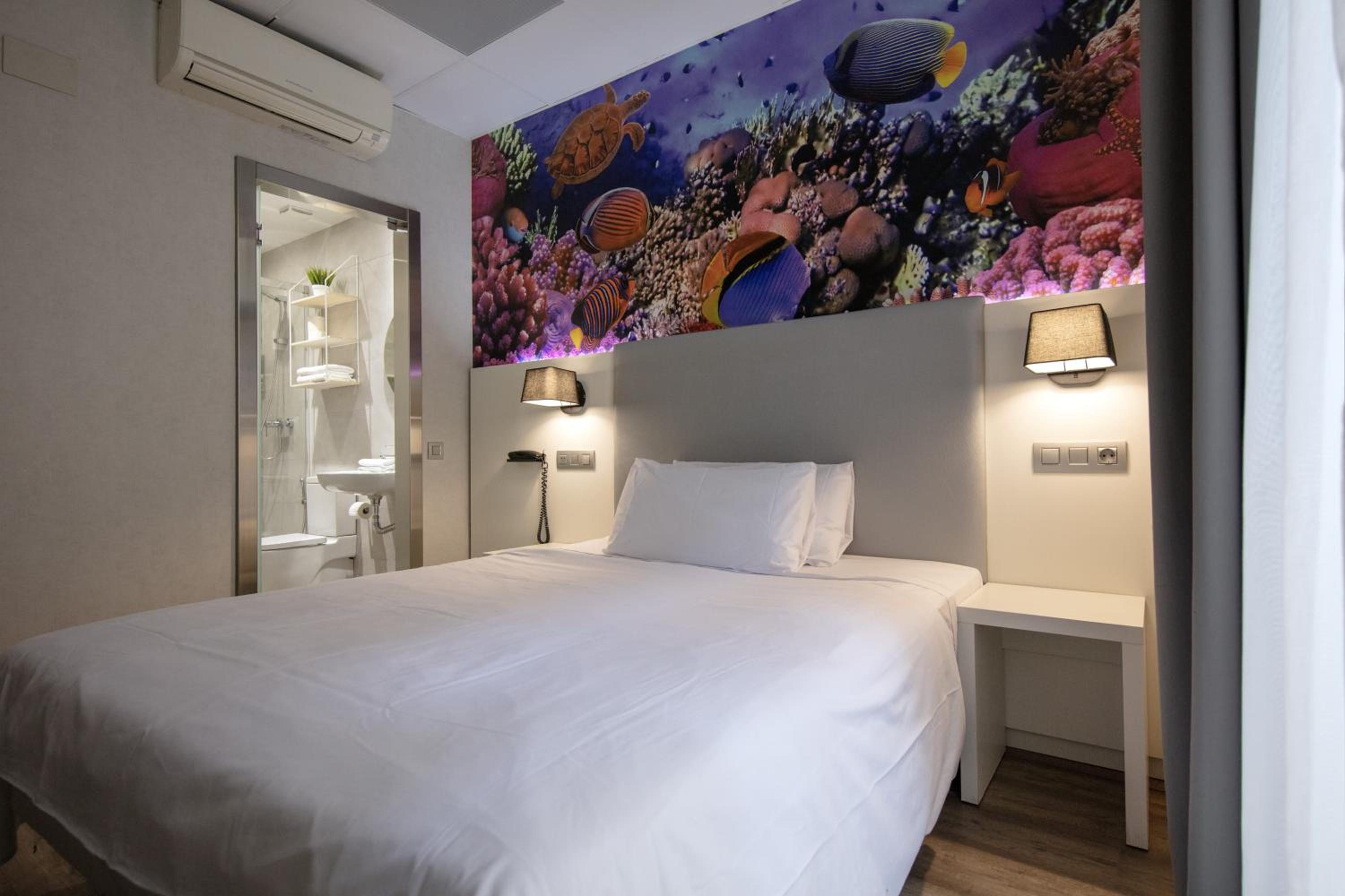 Standard Double Room photo 3
