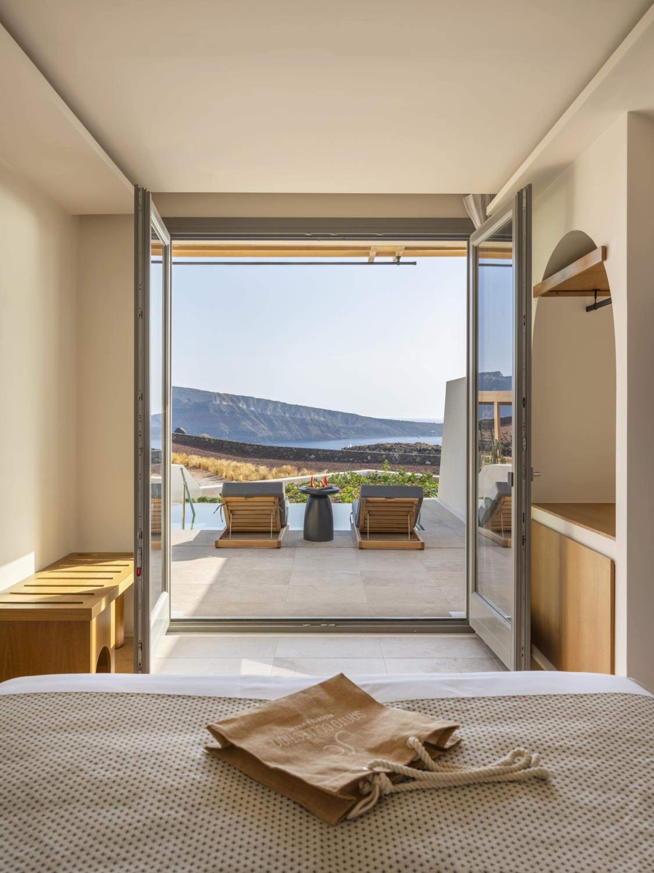 Majestic Sunset & Sea View Suite with Pool & Jacuzzi - Photo 12