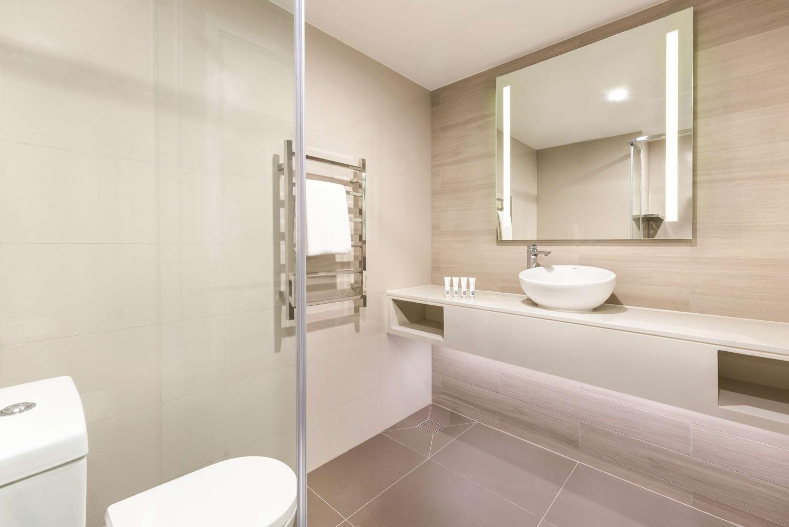 Double or Twin Room - Photo 6