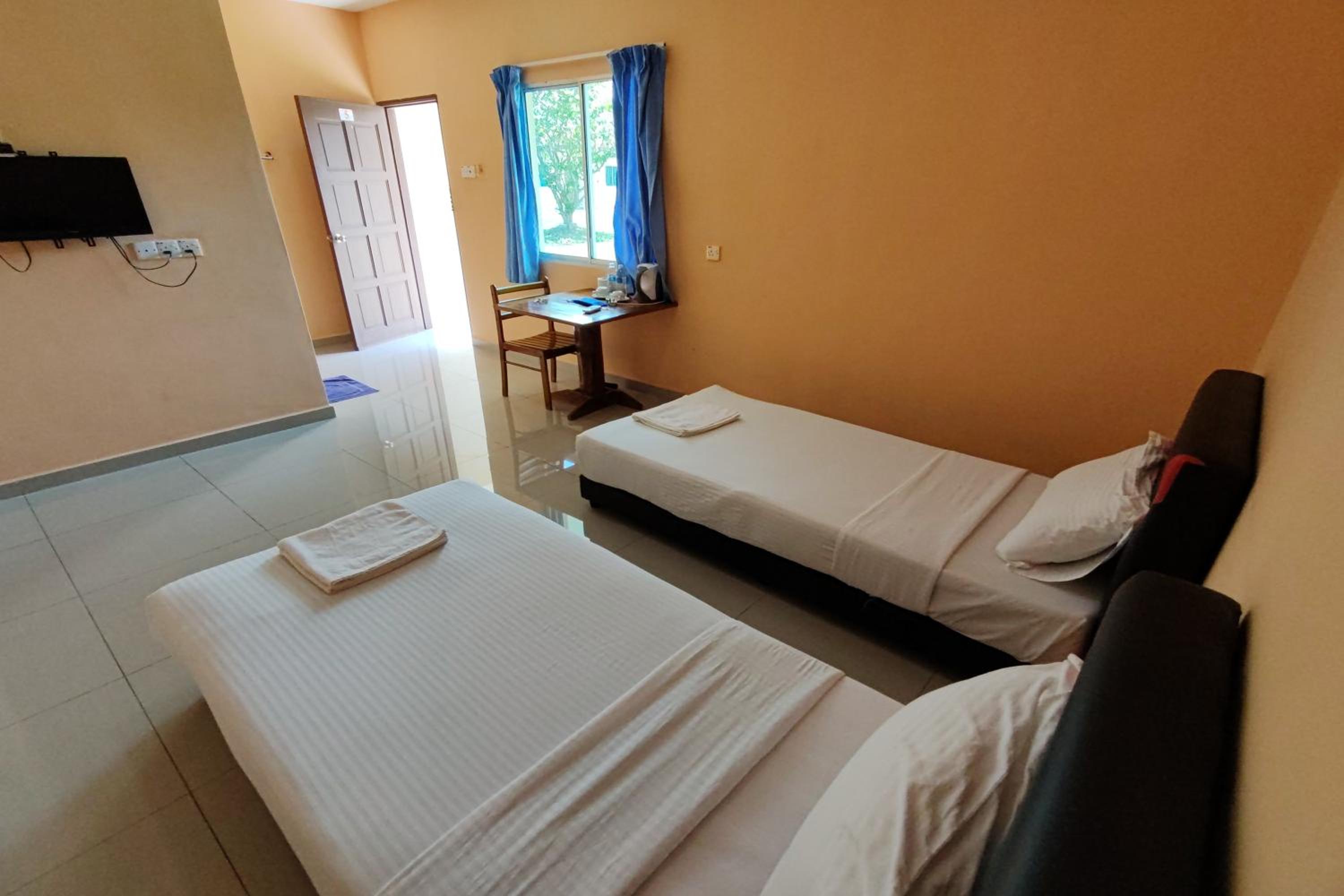 Deluxe Twin Room photo 3