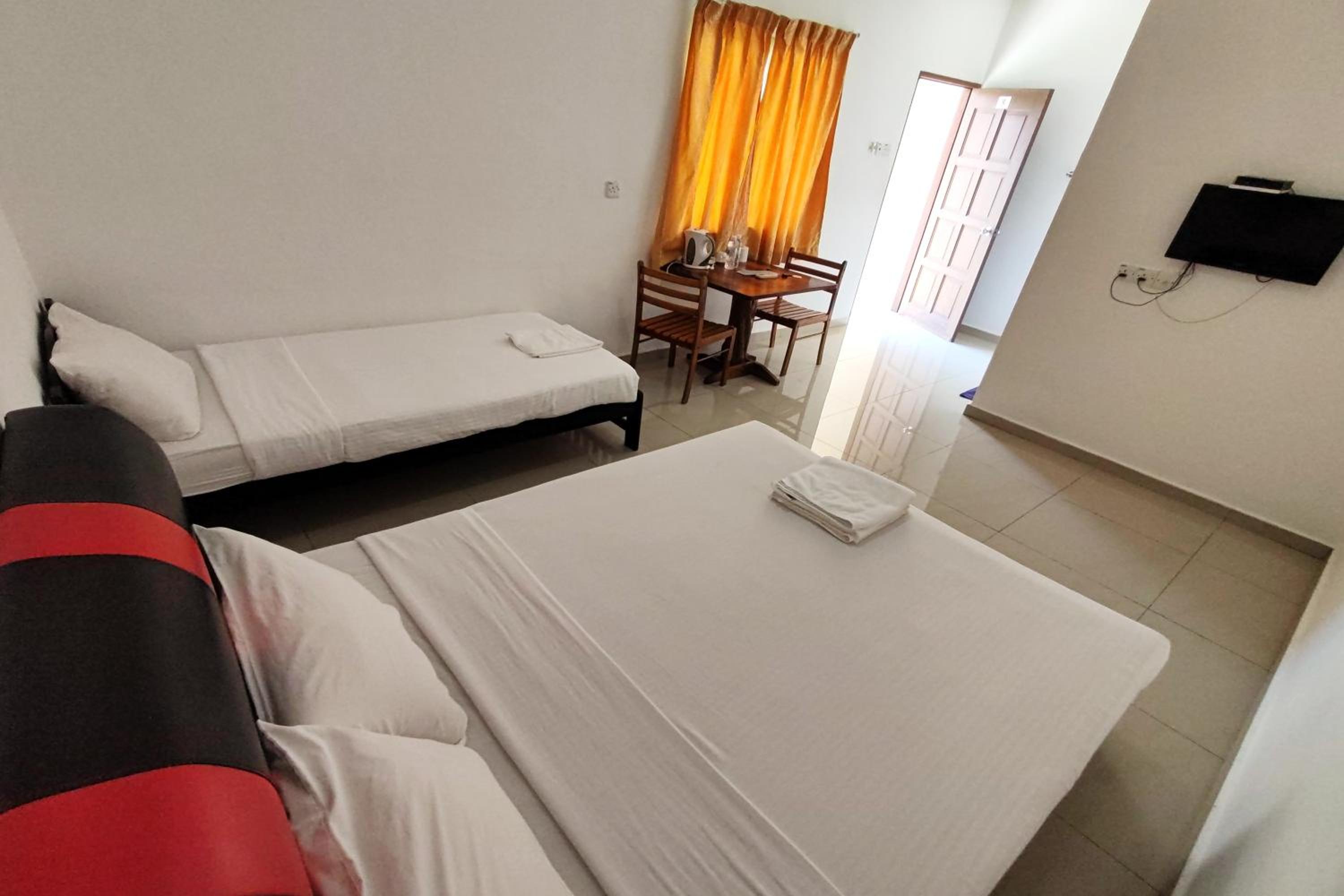 Deluxe Triple Room photo 3