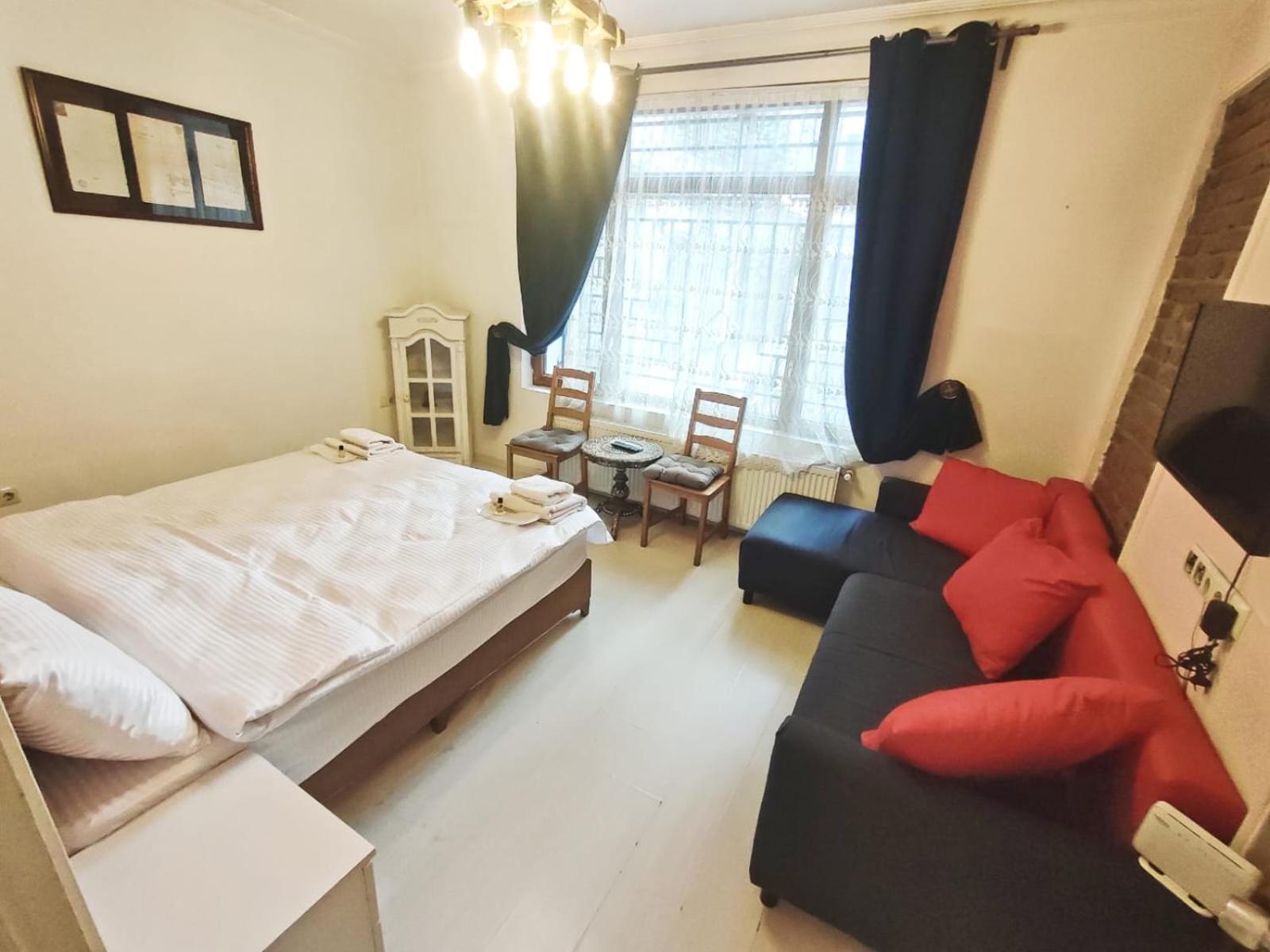 Deluxe Triple Room photo 2