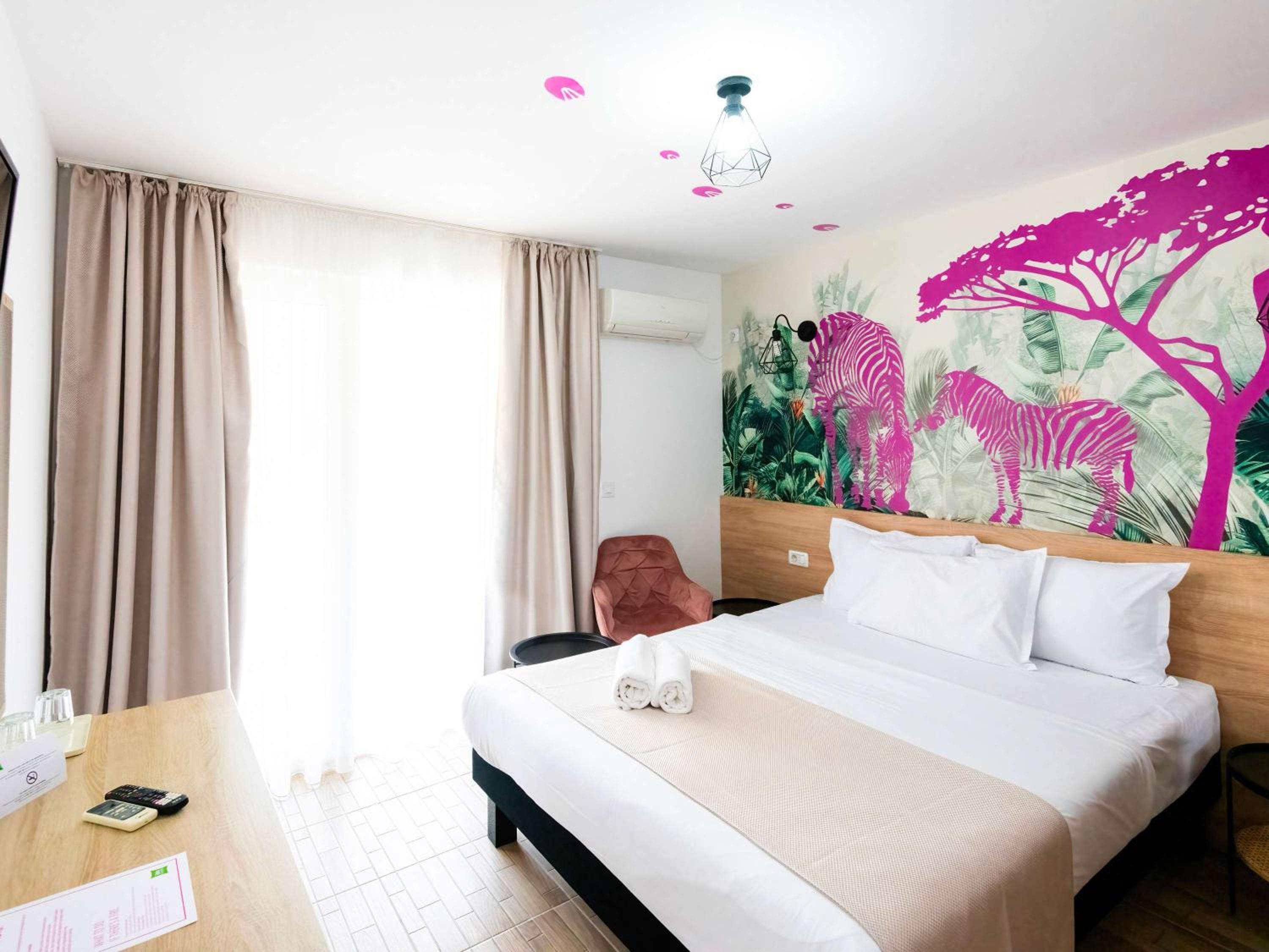 Superior Queen Room with Balcony photo 1