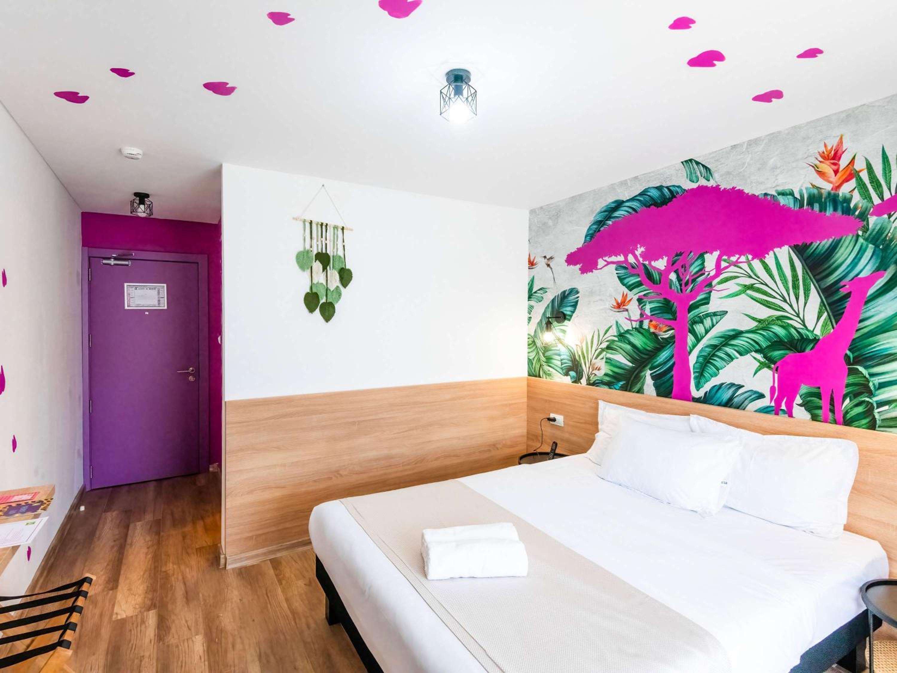 Superior Queen Room with Balcony photo 3