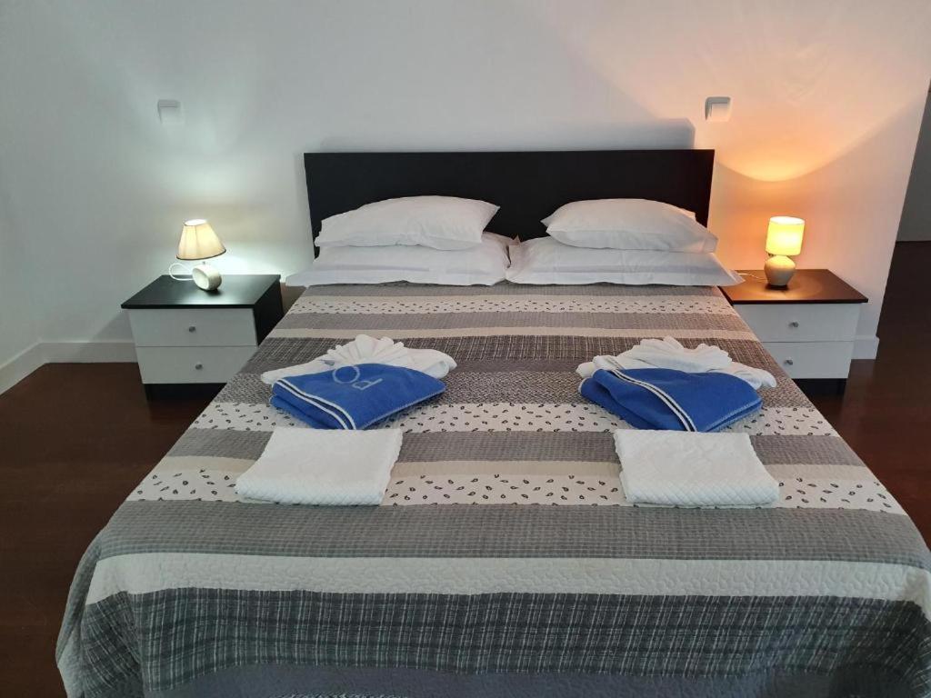 Three-Bedroom House photo 3