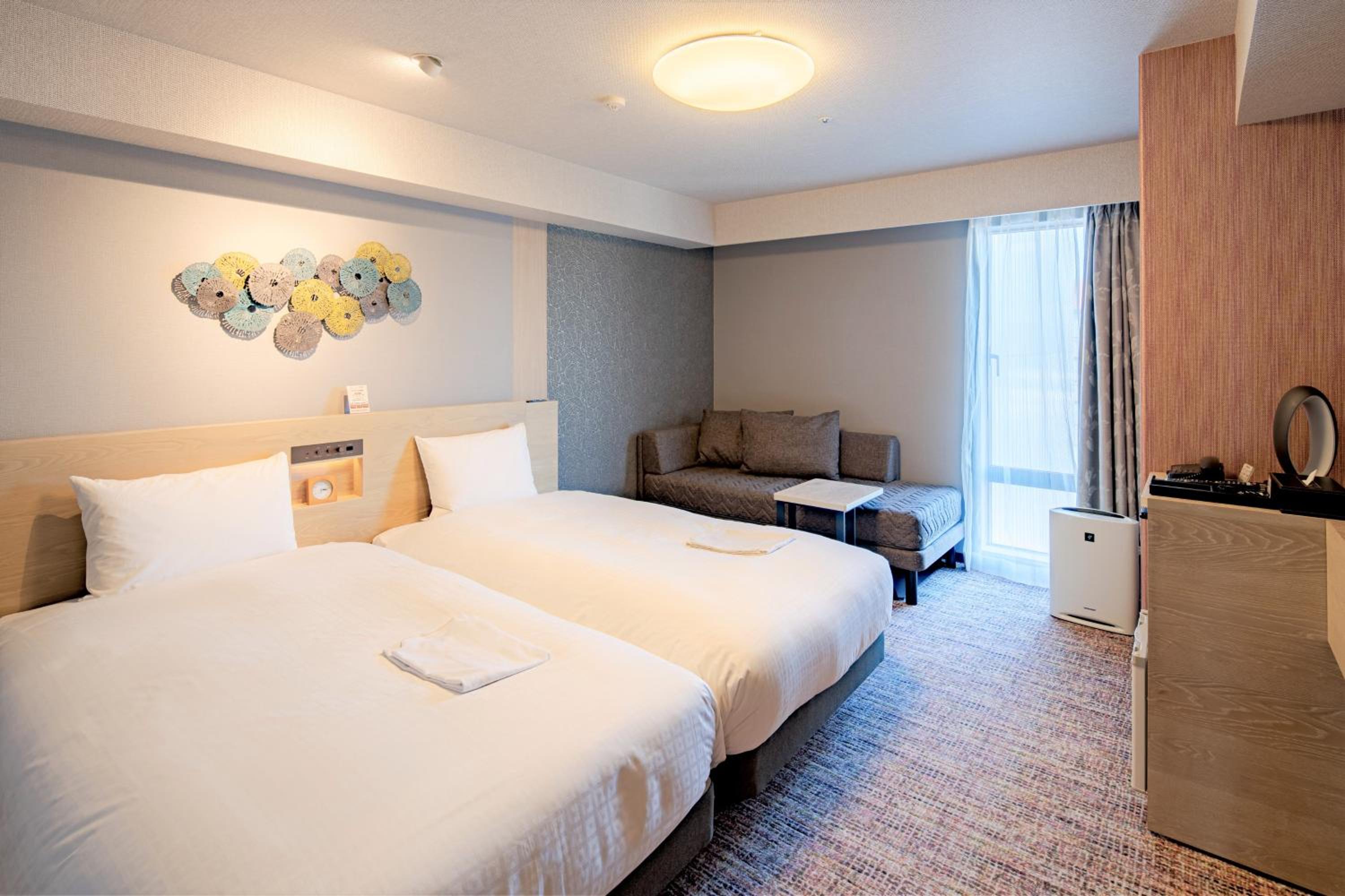Twin Room - Non-Smoking photo 1
