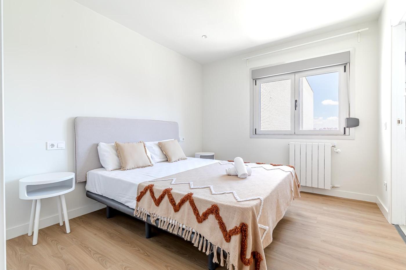 Apartamento con Balcón