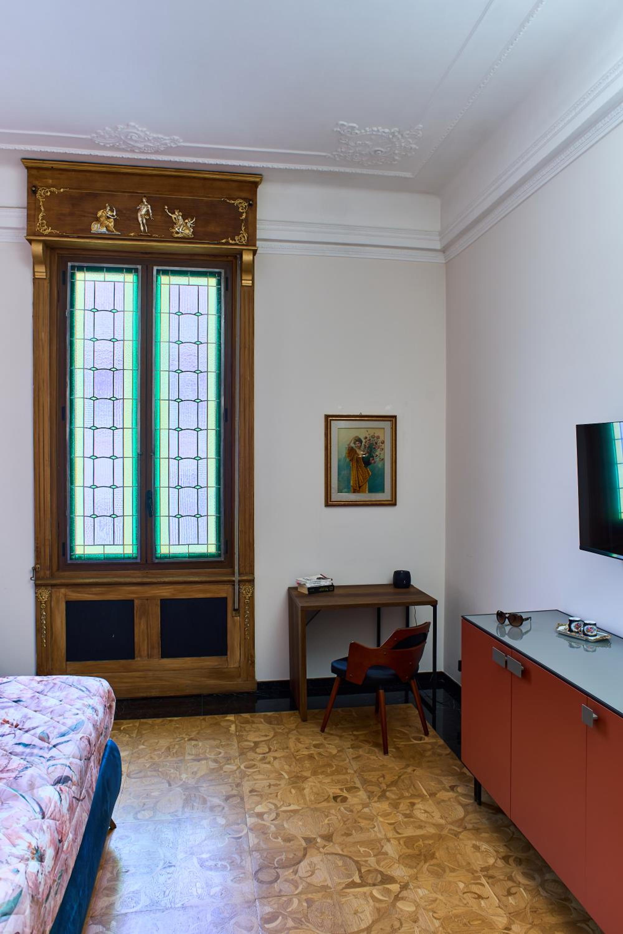 Deluxe King Room photo 2