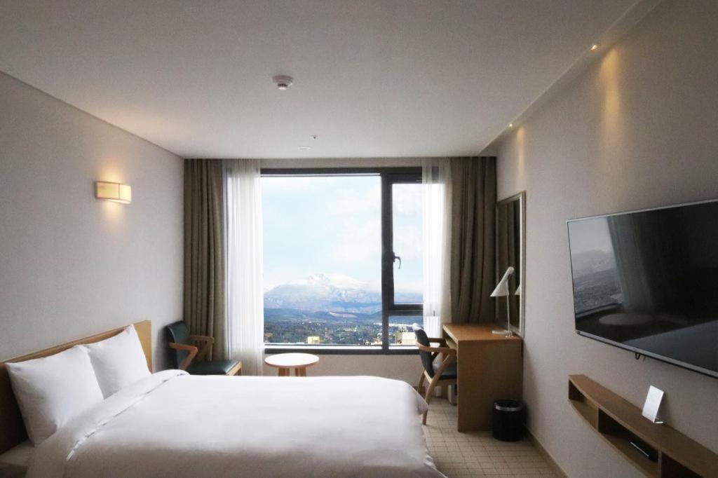Deluxe Double Room - Photo 1