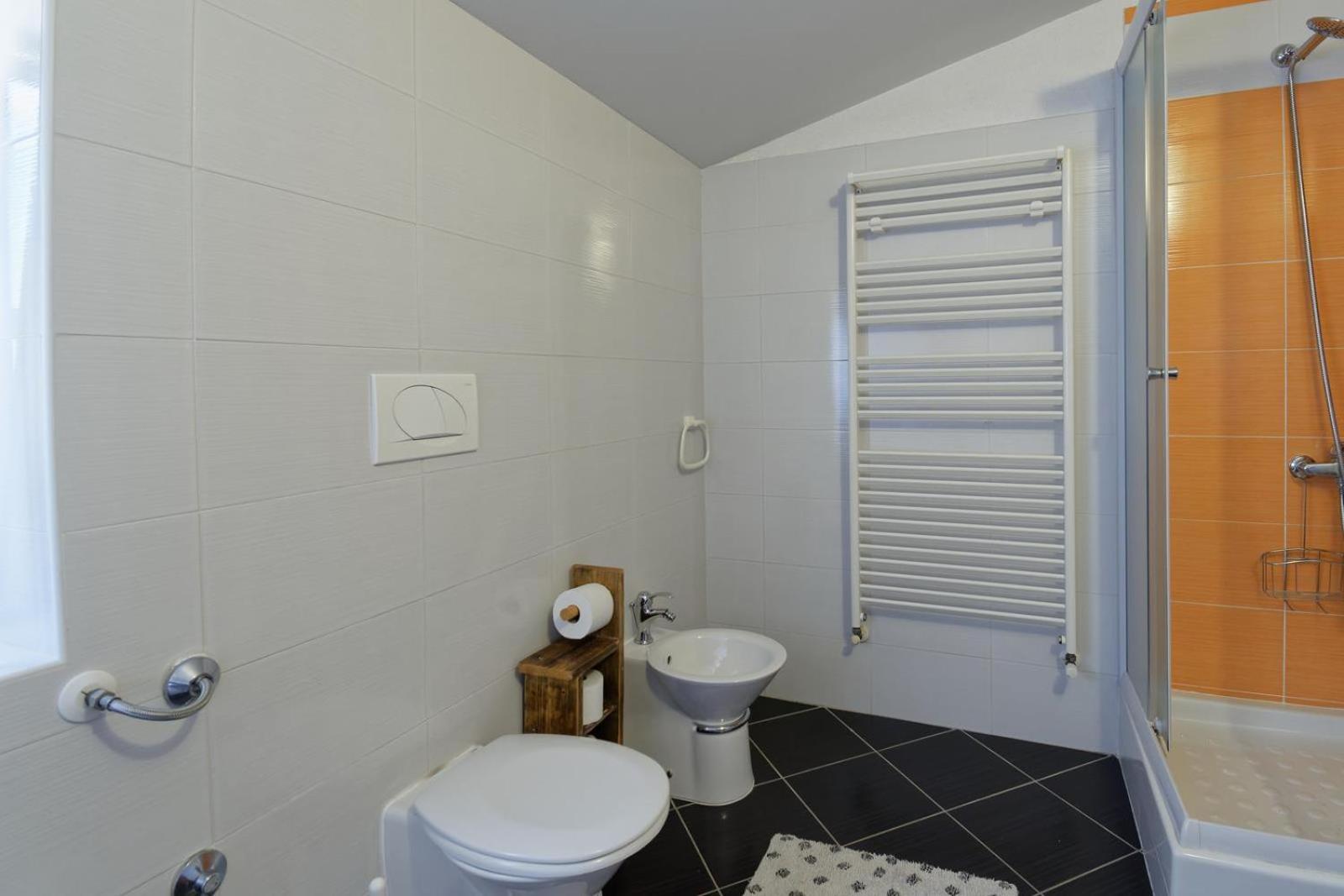 Villa photo 2