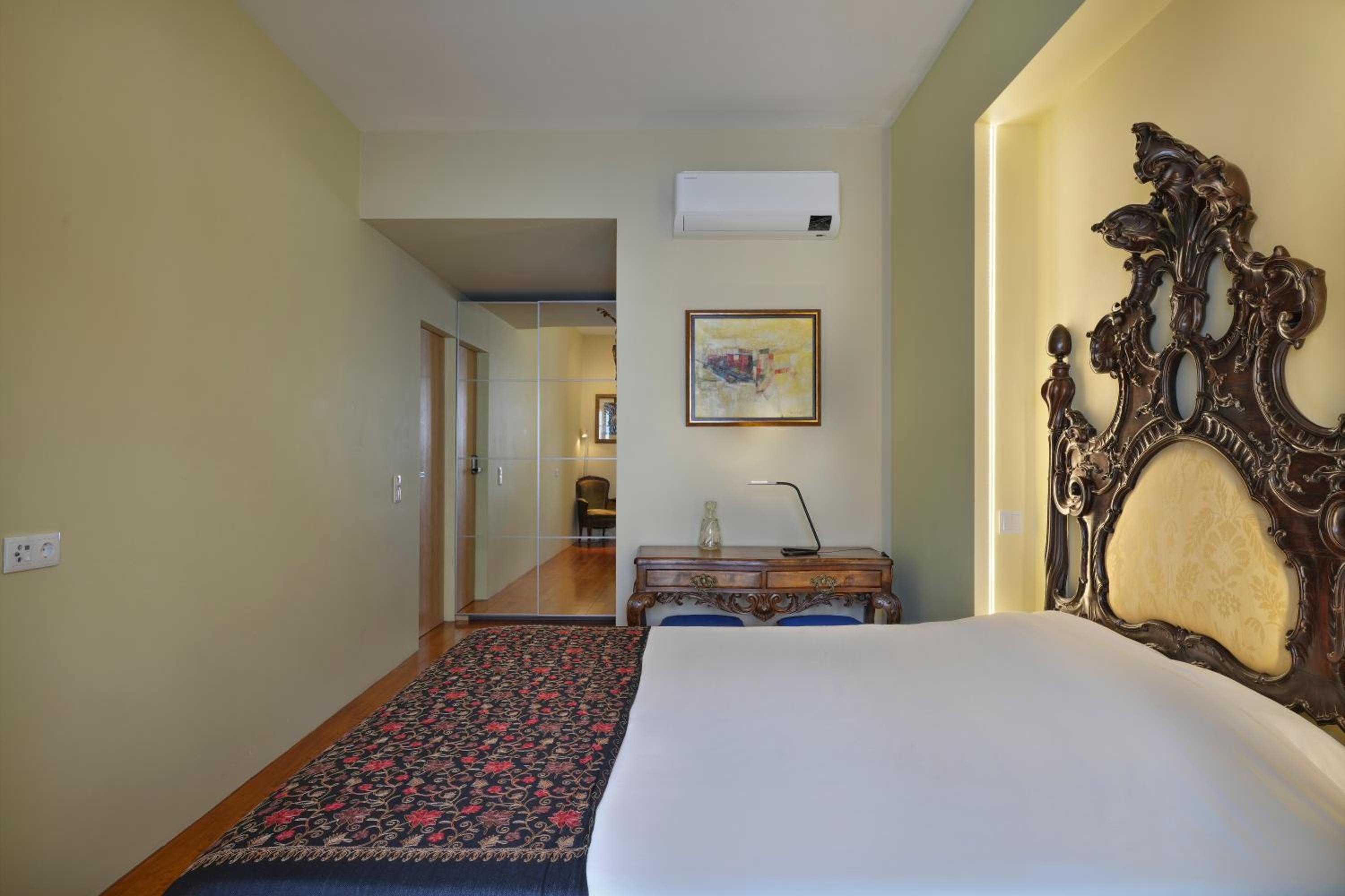 Large Double Room photo 2
