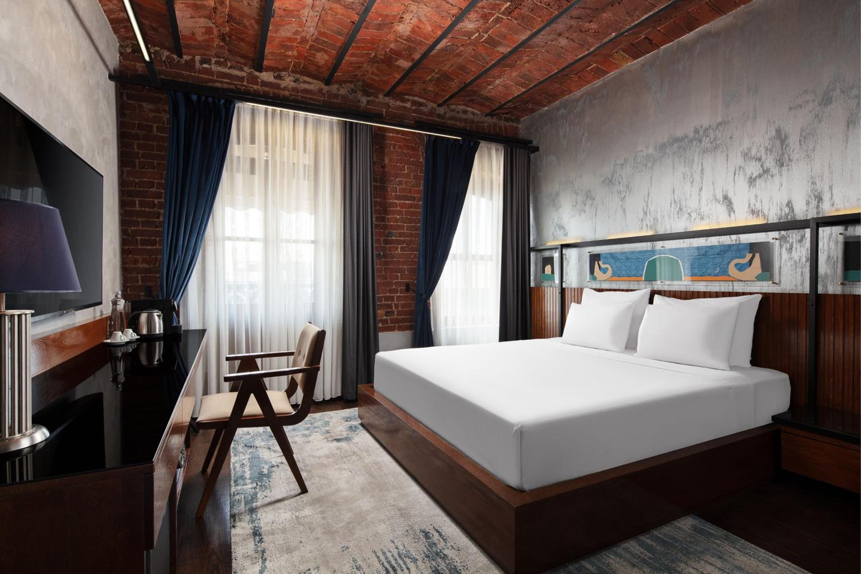 Galata House Deluxe thumbnail 5