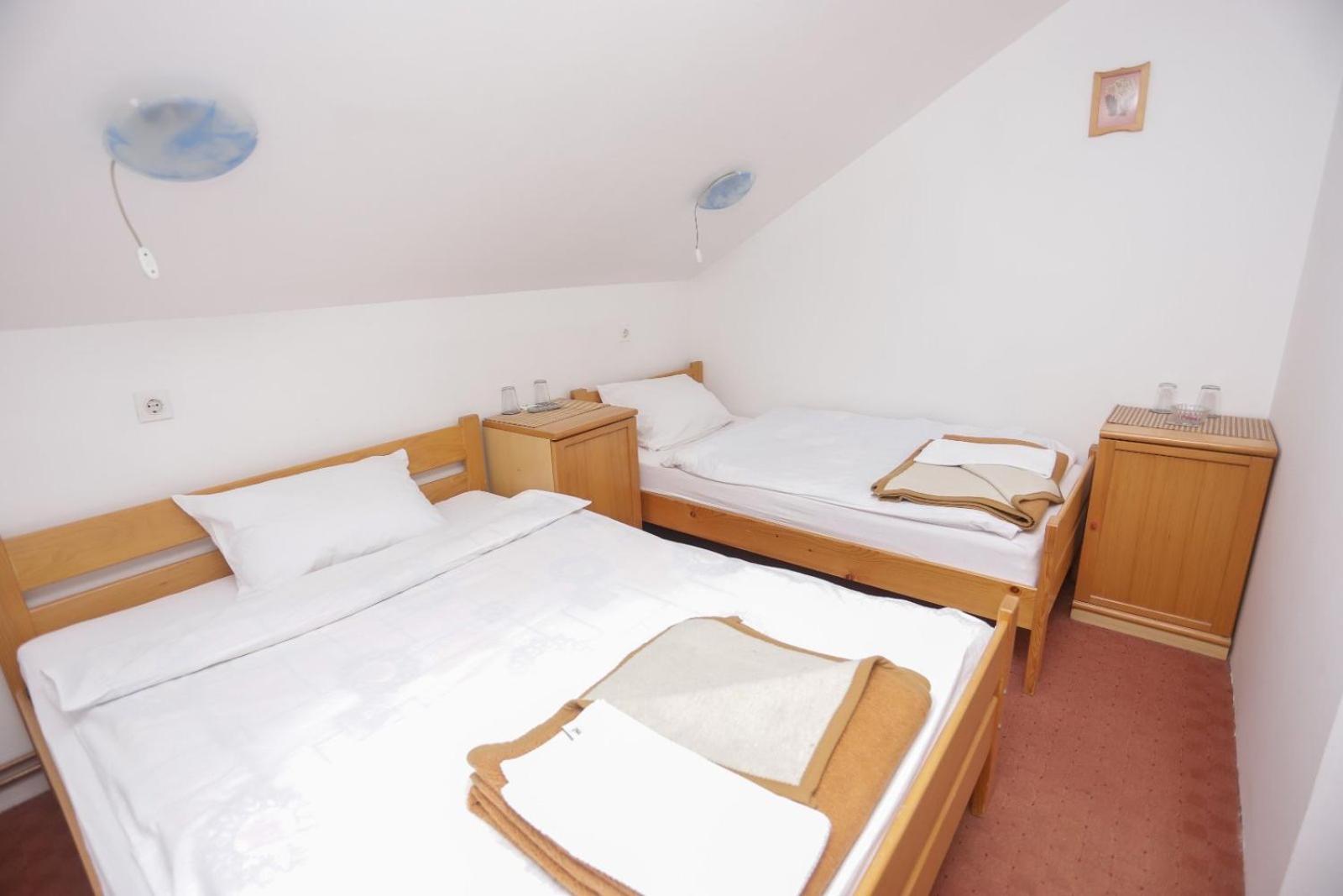 Double Or Twin Room photo 3