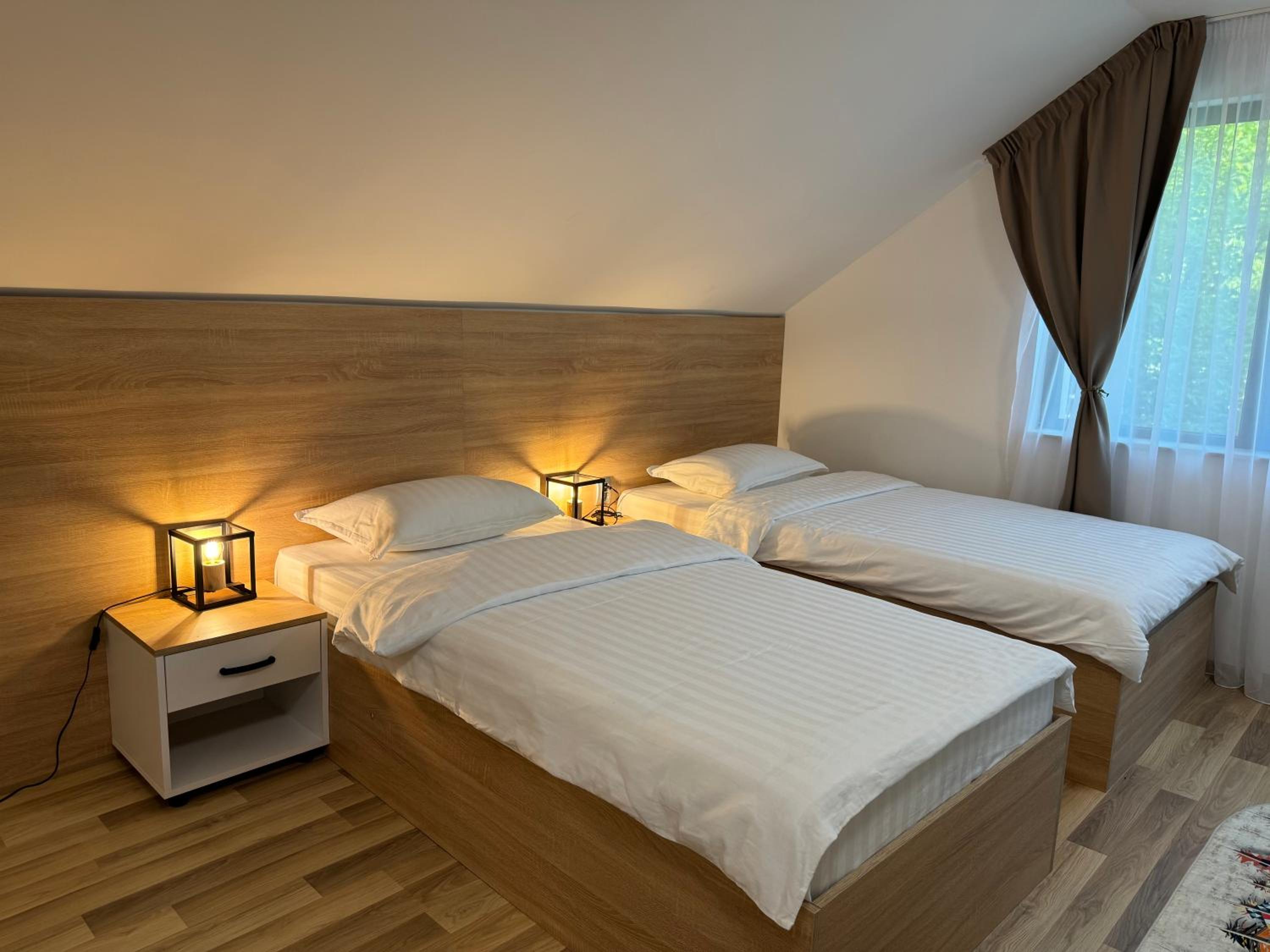 Double or Twin Room with Balcony photo 3