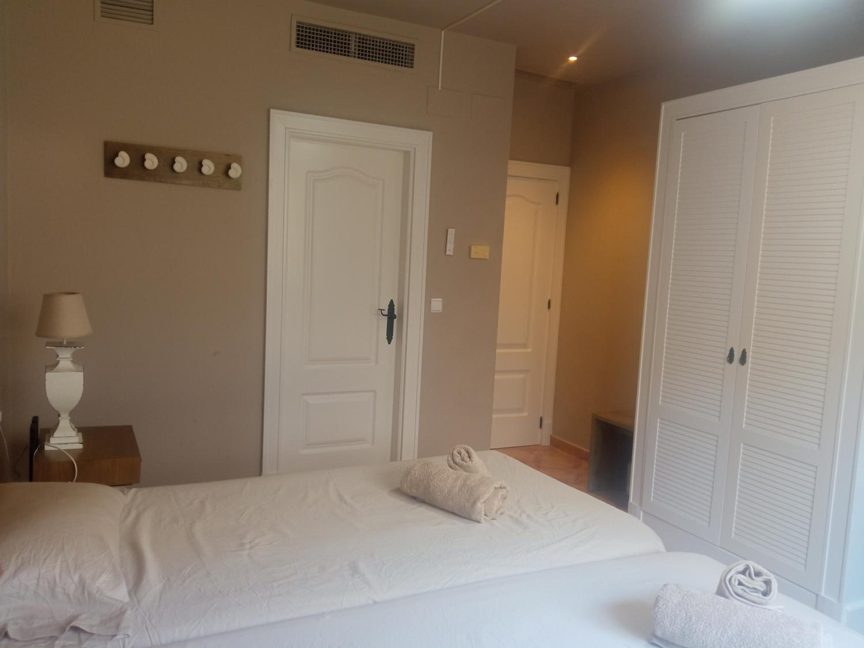 Habitación Doble con Baño Privado