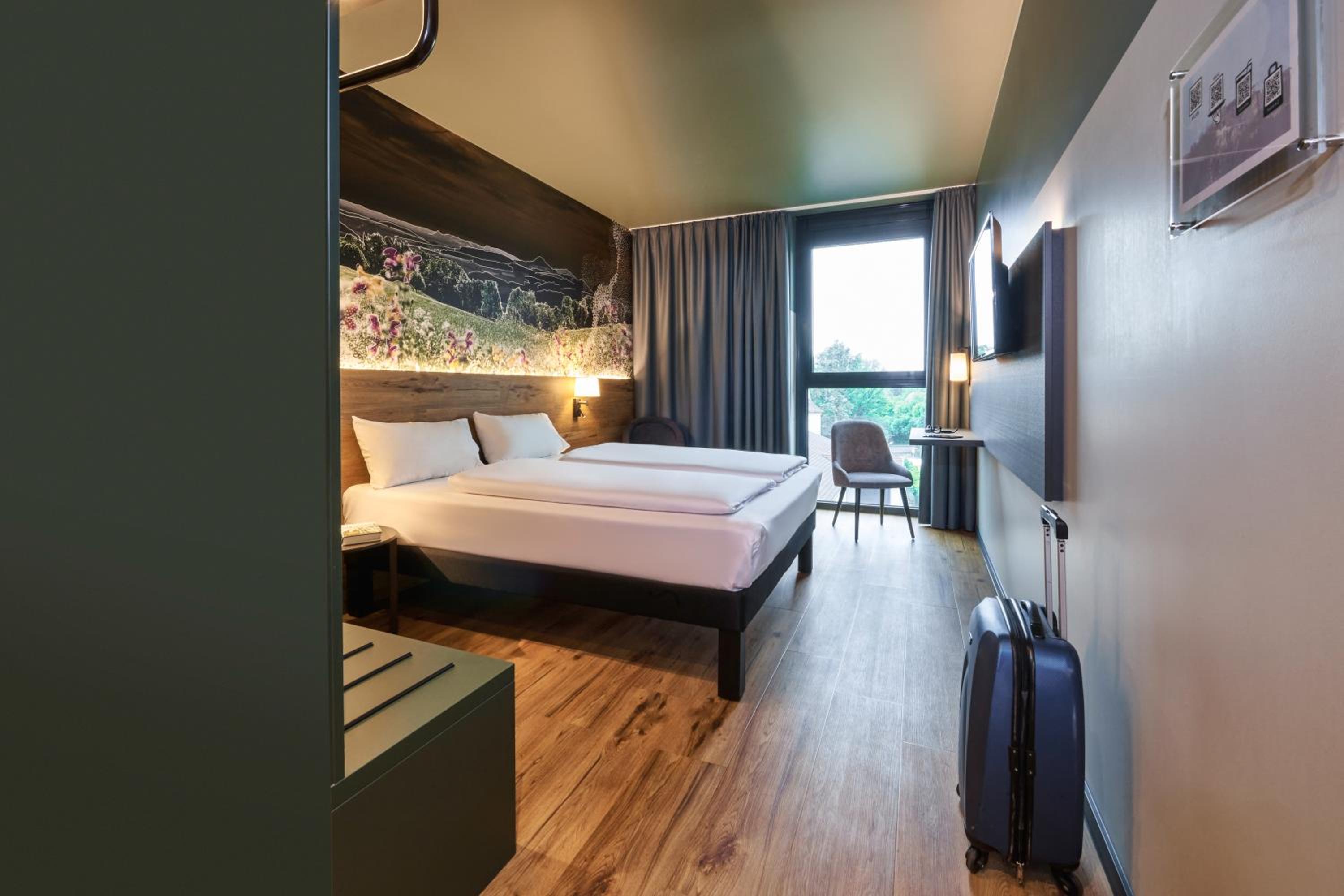 Standard Double Room - Photo 3