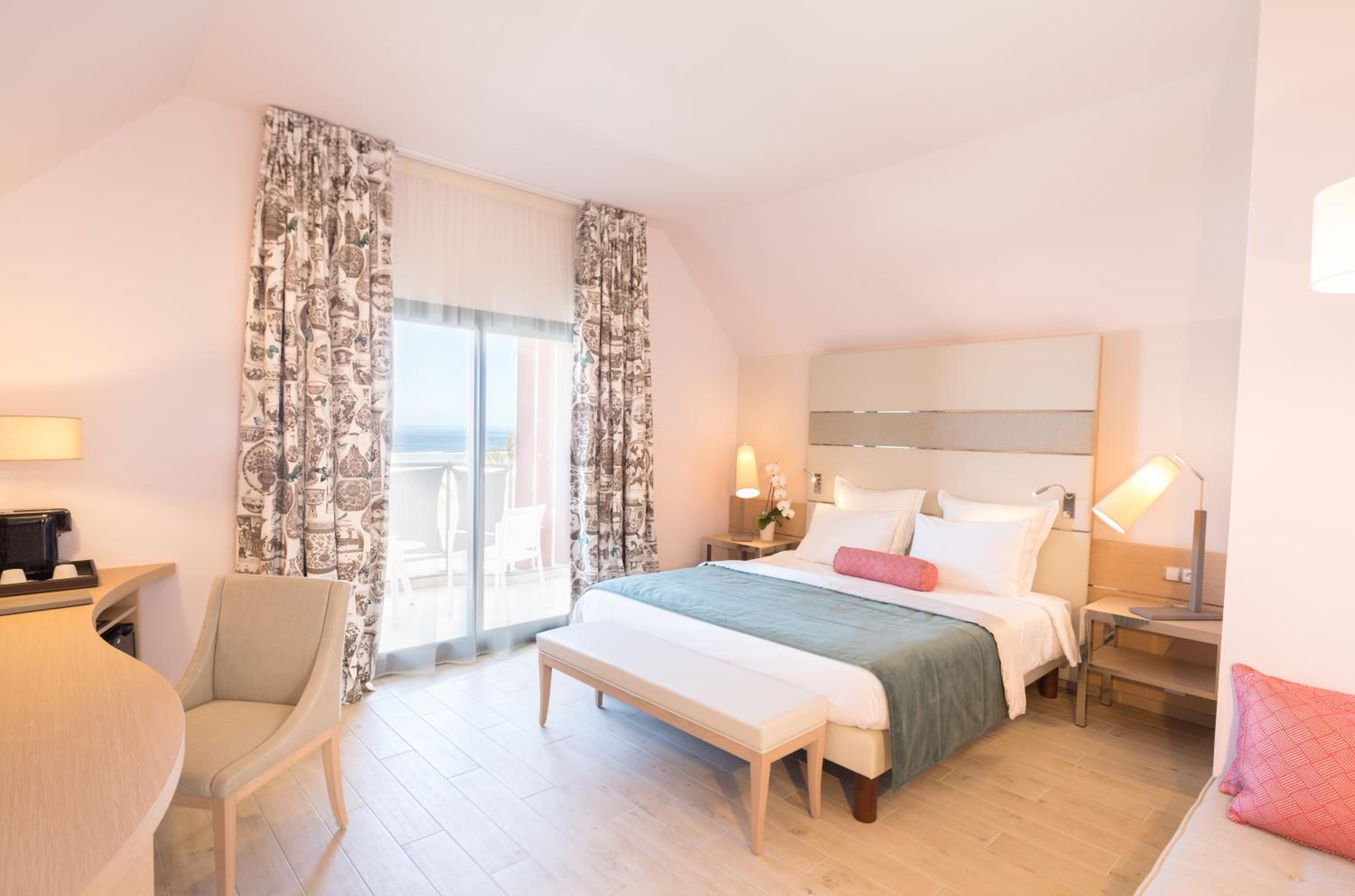Deluxe Double Room with Garden View